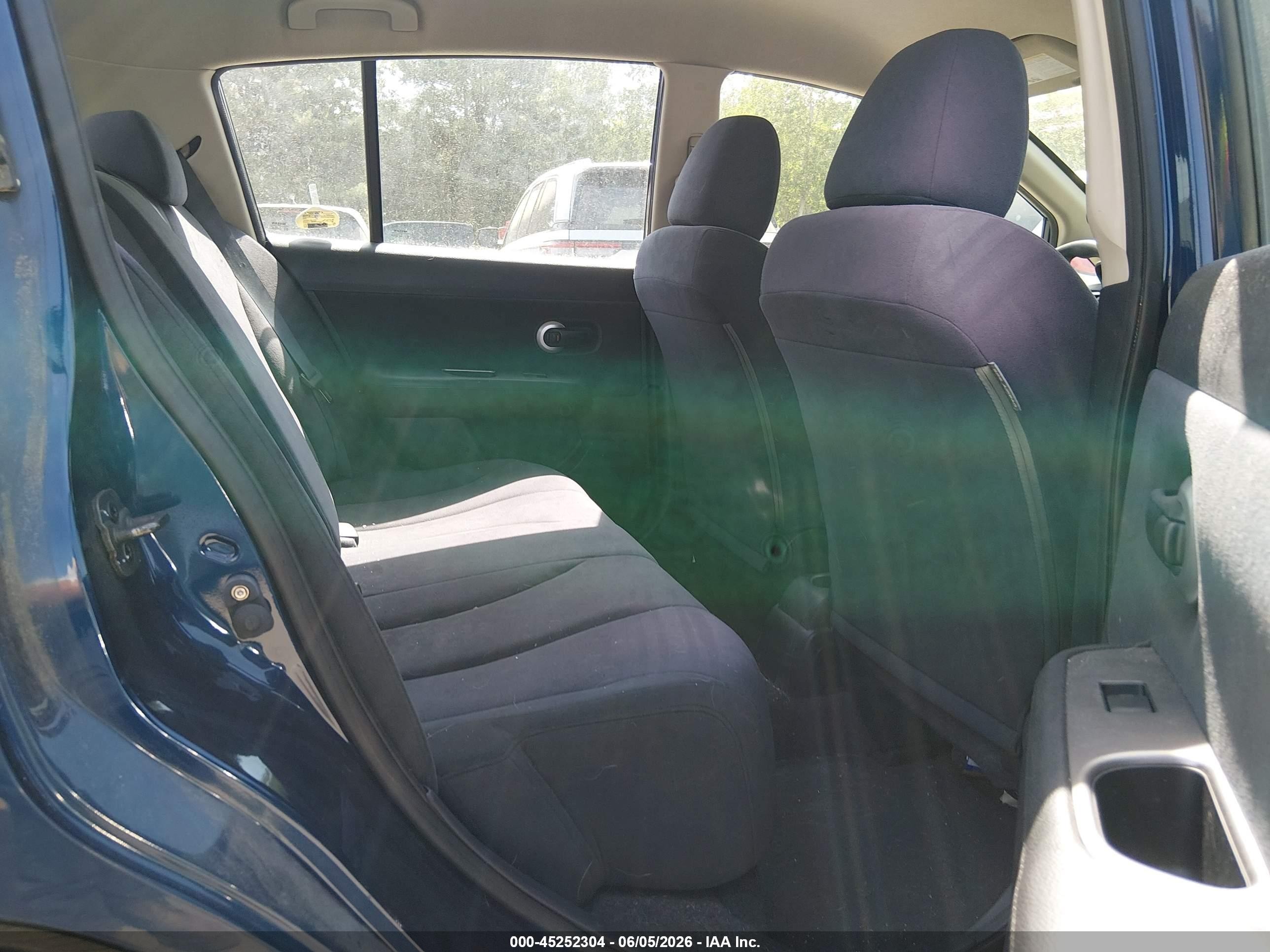 2008 Nissan Versa 1.8s Blue vin: 3N1BC13E98L411153