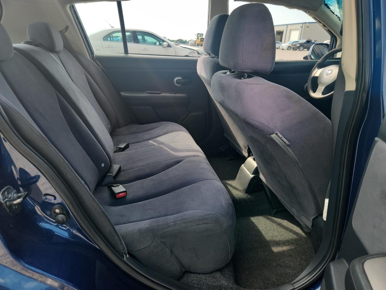 2008 Nissan Versa 1.8 S Blue vin: 3N1BC13E98L429121