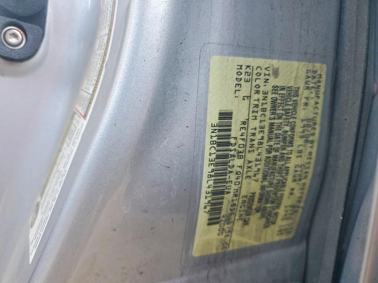 2008 Niss Versa Silver vin: 3N1BC13E98L431967