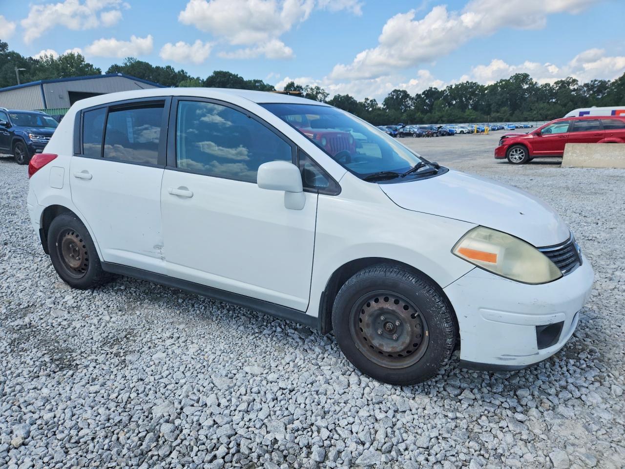 2009 Nissan Versa 1.8 S White vin: 3N1BC13E99L365521