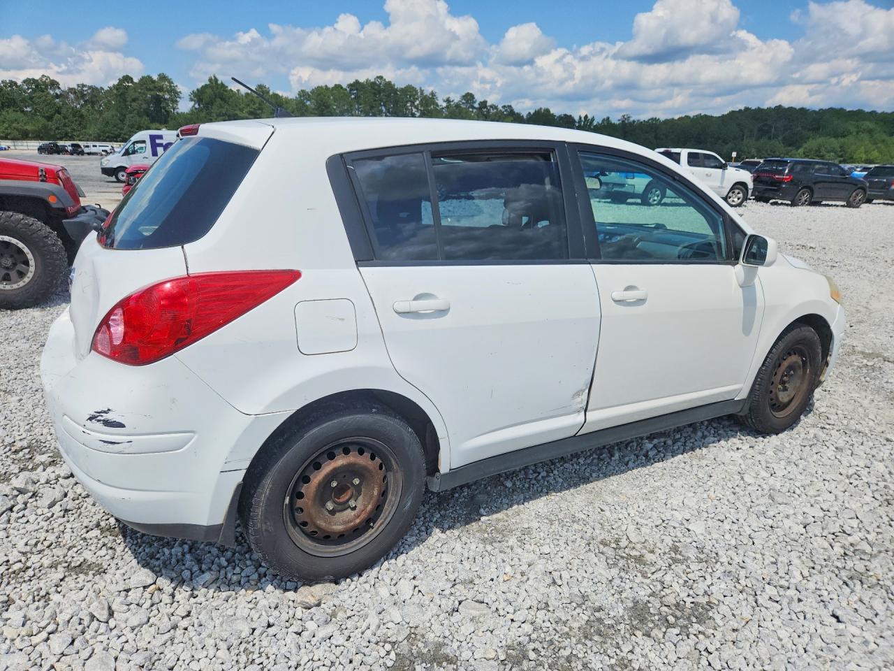 2009 Nissan Versa 1.8 S White vin: 3N1BC13E99L365521