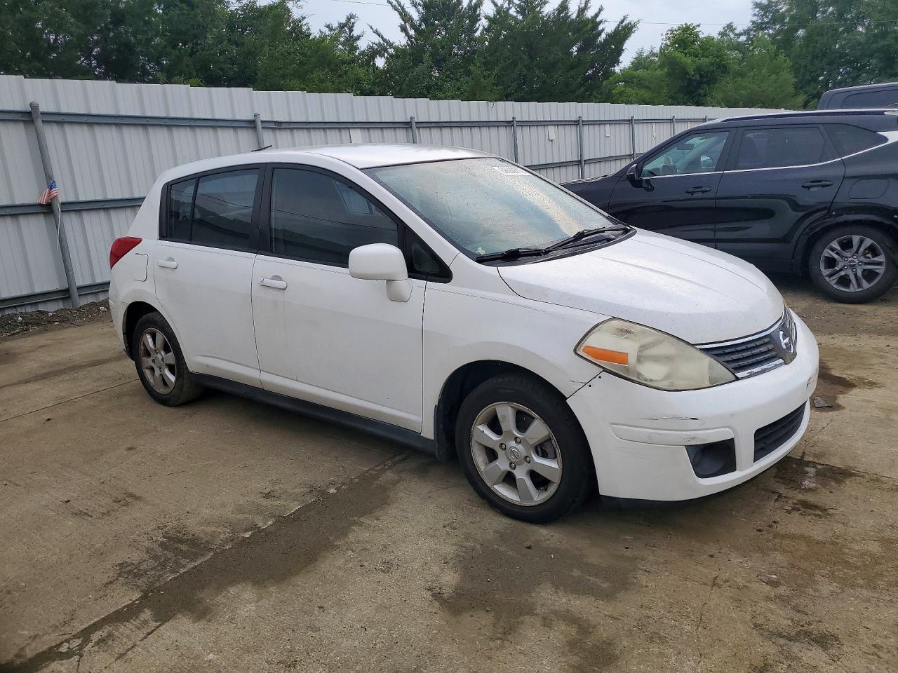 2009 Nissan Versa 1.8 S White vin: 3N1BC13E99L391813