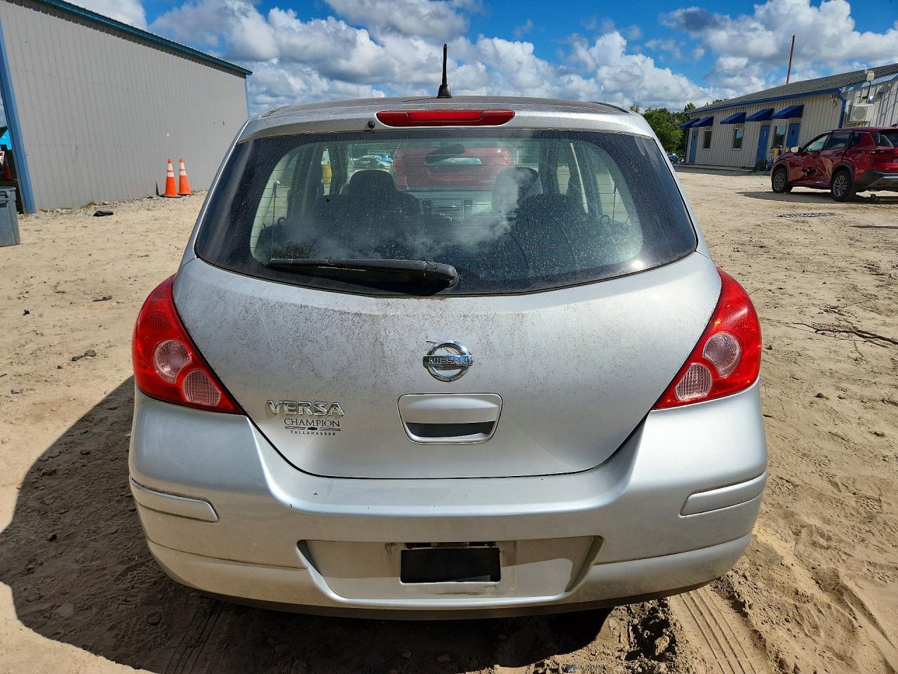 2009 Nissan Versa 1.8 S Серебряный vin: 3N1BC13E99L400817