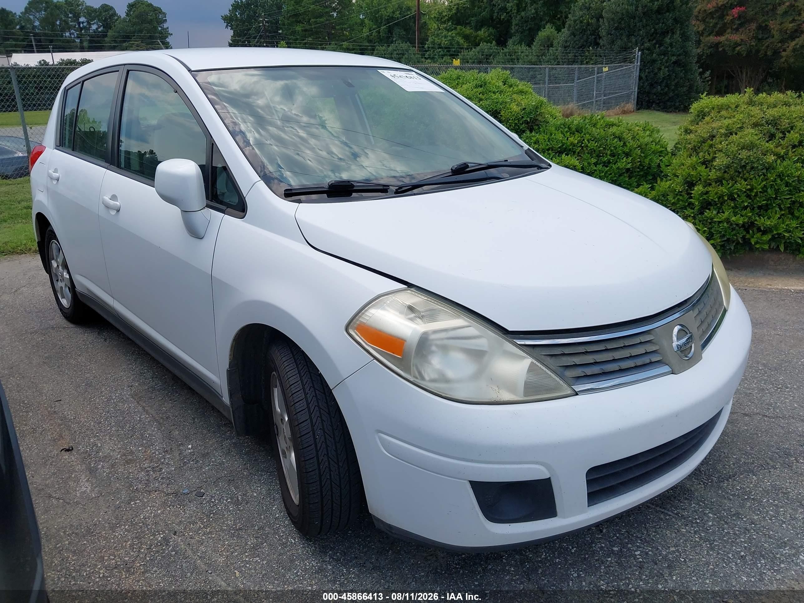 2009 Nissan Versa 1.8s Белый vin: 3N1BC13E99L472987