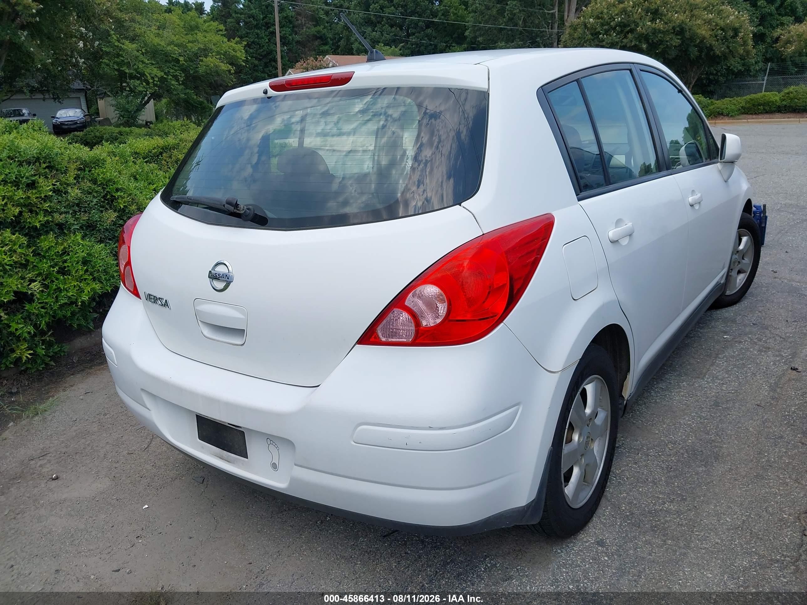 2009 Nissan Versa 1.8s Белый vin: 3N1BC13E99L472987