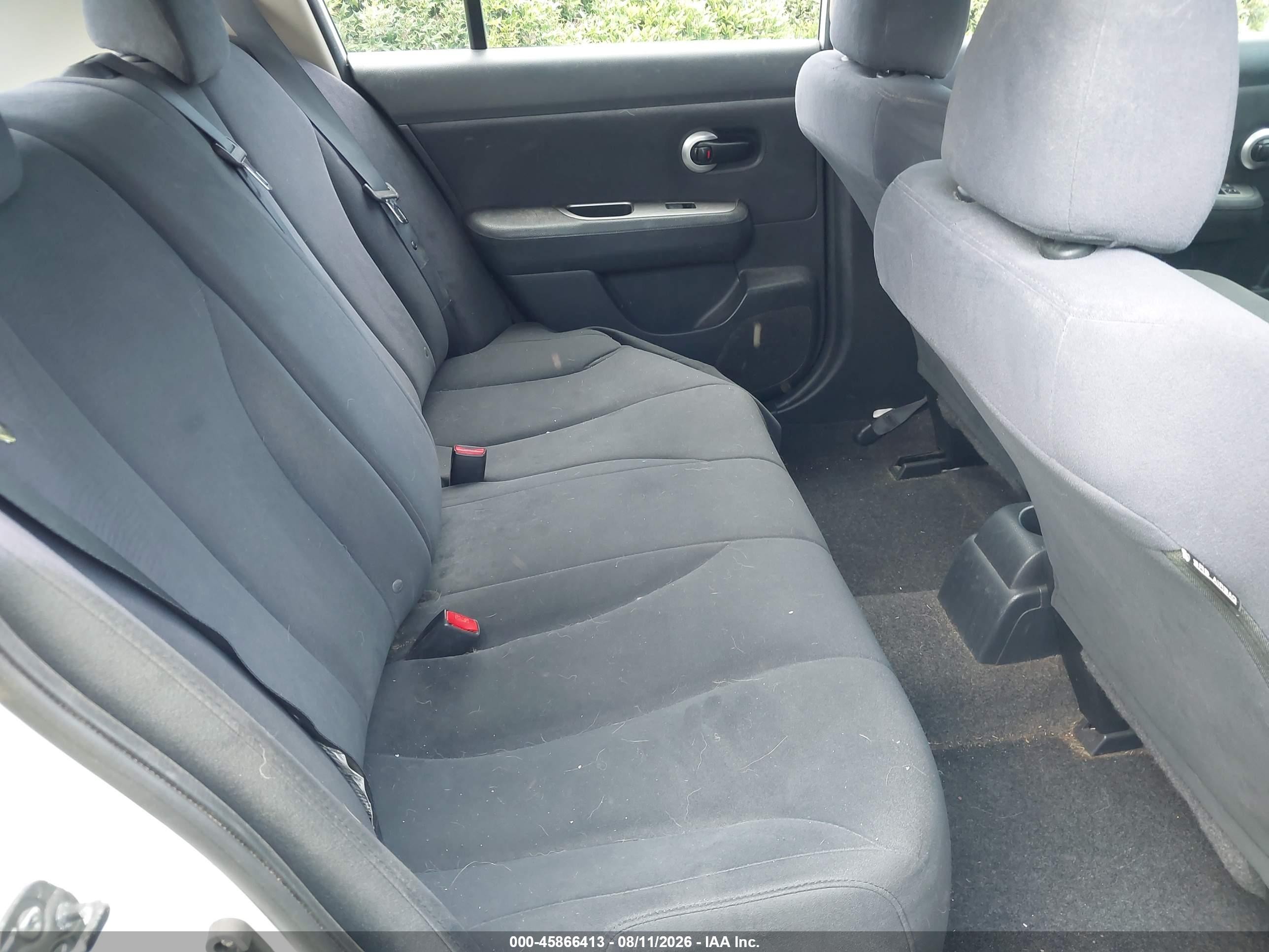 2009 Nissan Versa 1.8s Белый vin: 3N1BC13E99L472987