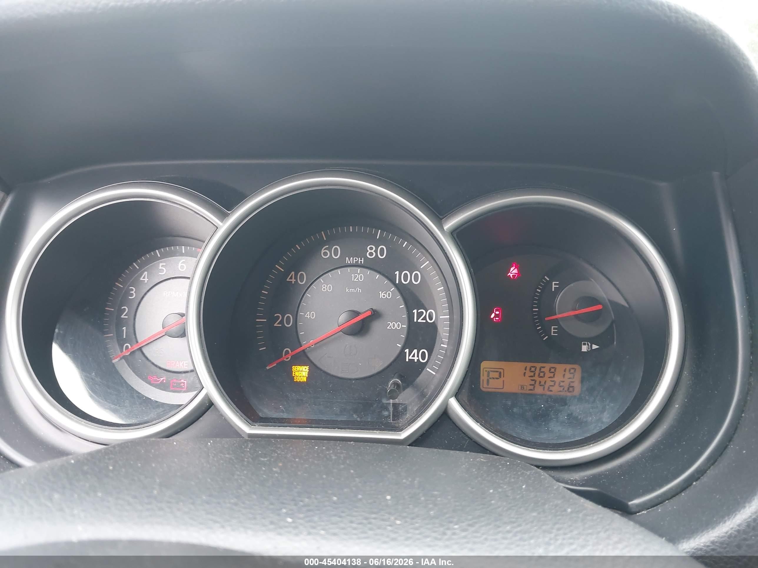 2009 Nissan Versa 1.8s Silver vin: 3N1BC13E99L480586