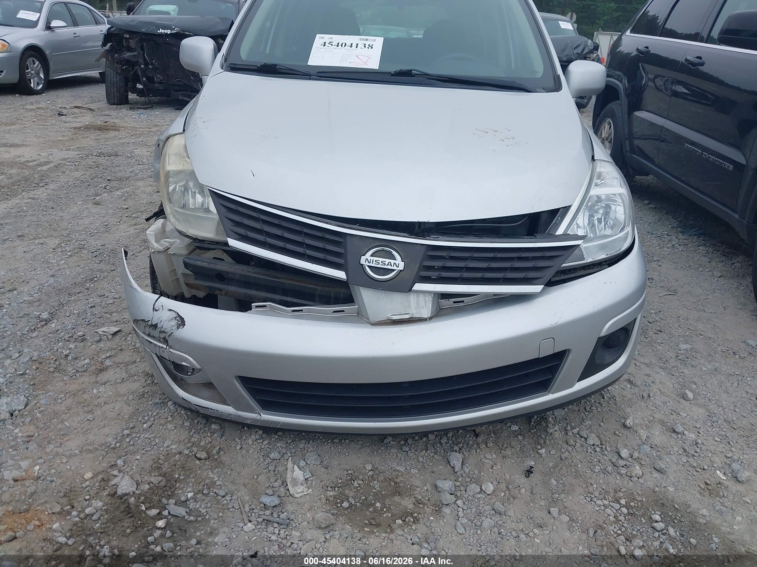 2009 Nissan Versa 1.8s Silver vin: 3N1BC13E99L480586