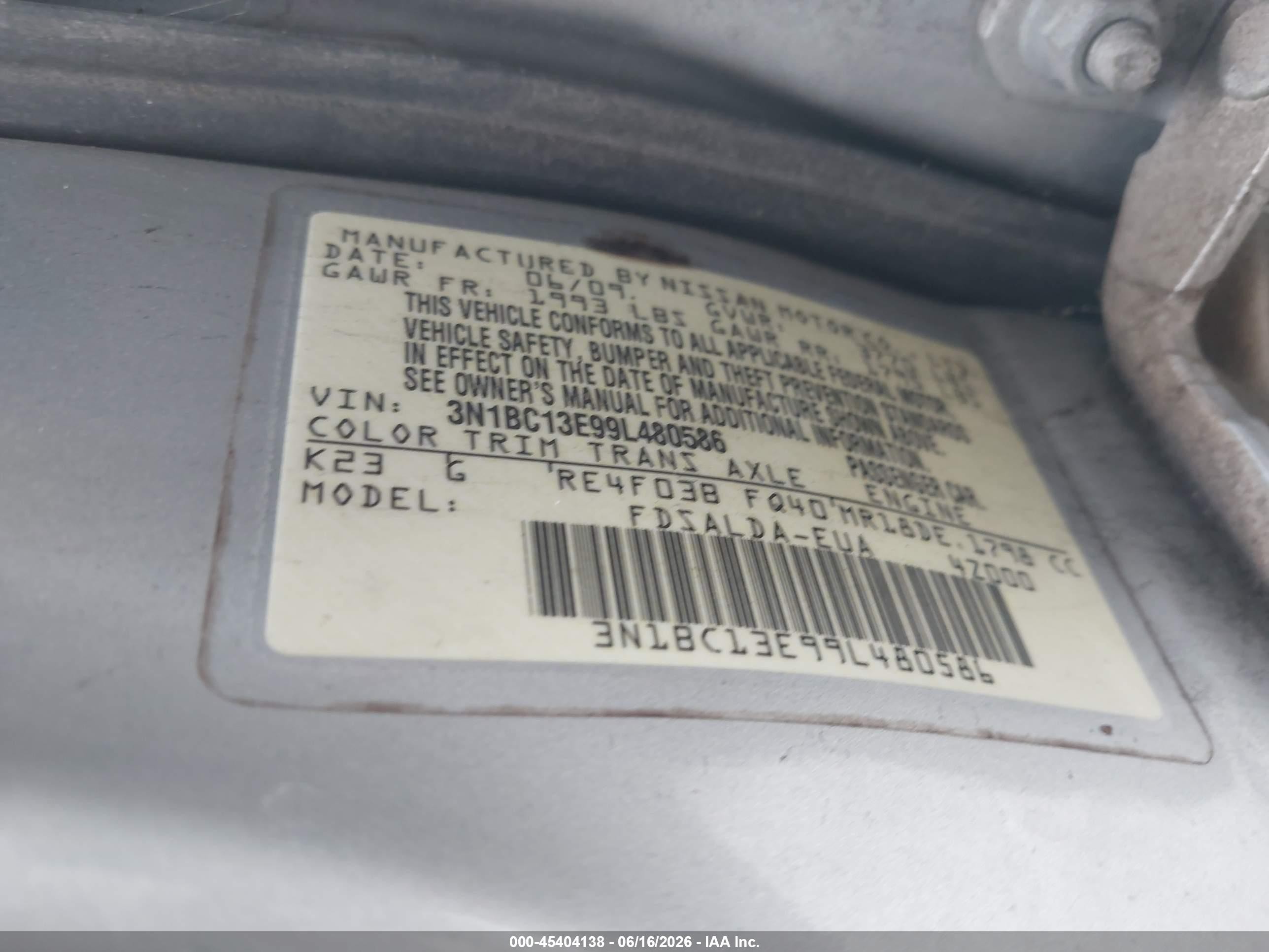 2009 Nissan Versa 1.8s Silver vin: 3N1BC13E99L480586