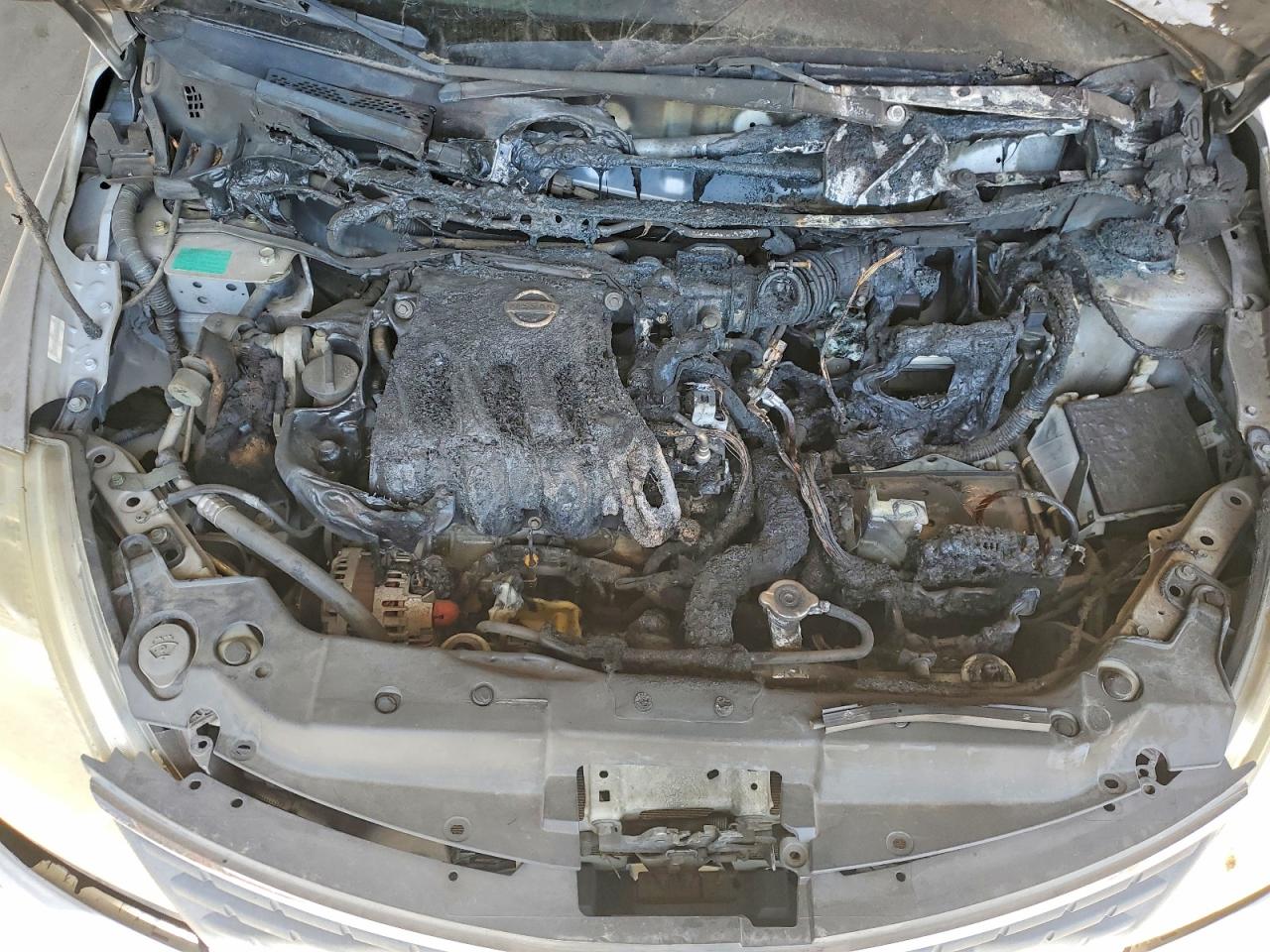 2007 Nissan Versa 1.8 S Silver vin: 3N1BC13EX7L358896
