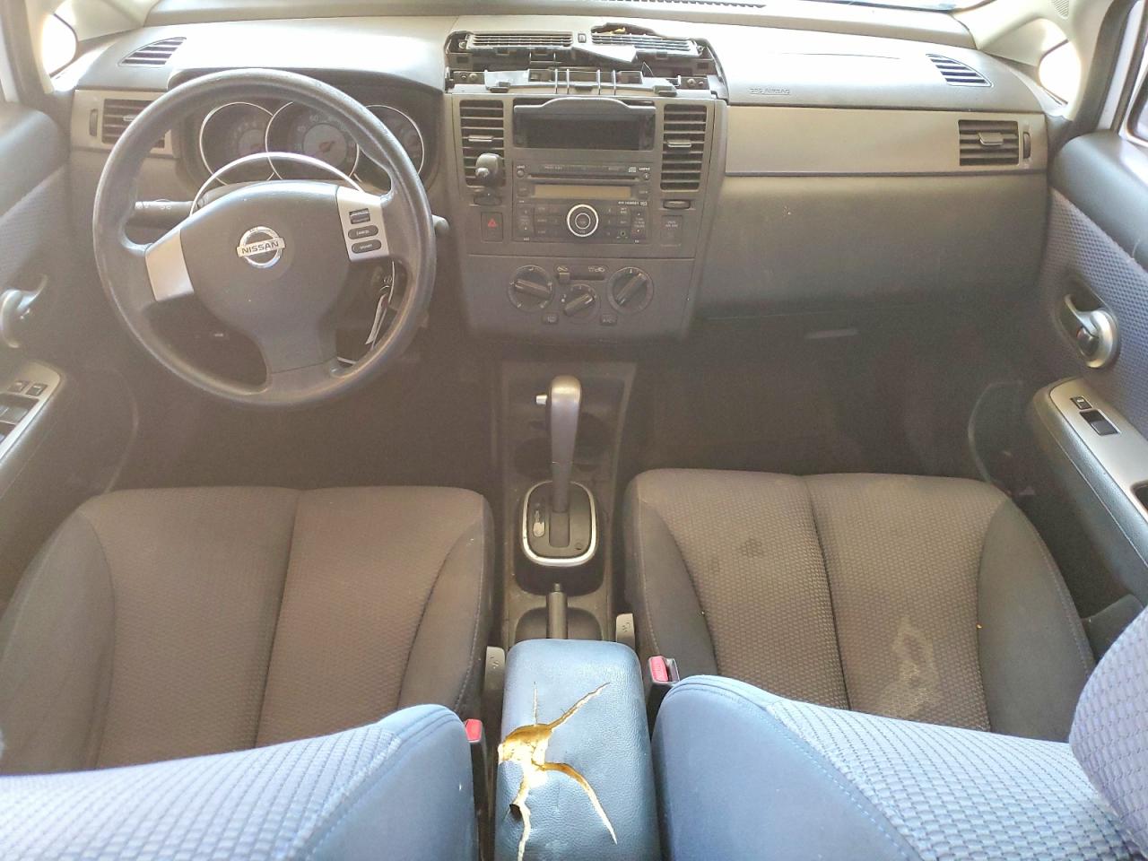 2007 Nissan Versa 1.8 S Silver vin: 3N1BC13EX7L358896