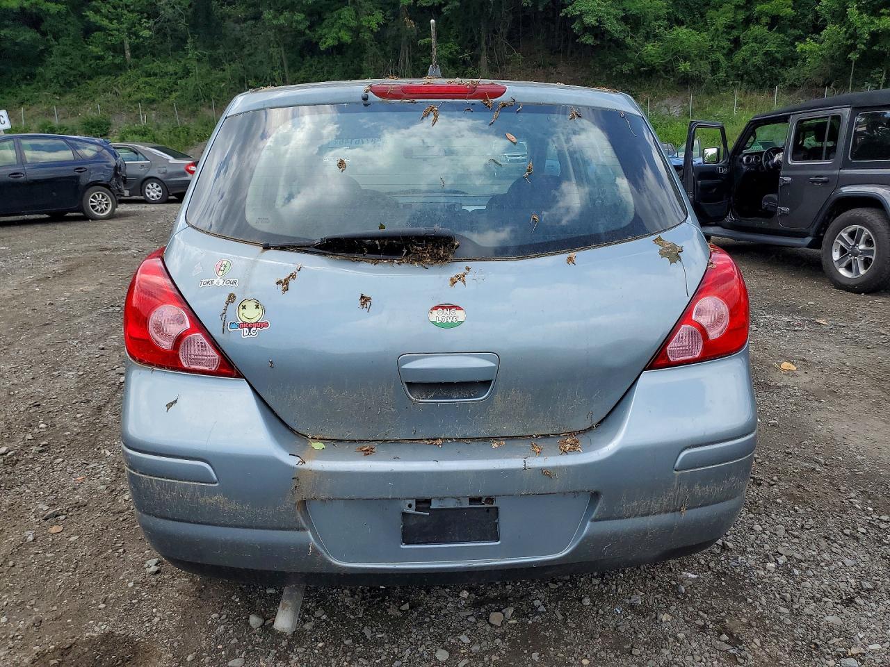 2007 Nissan Versa Silver vin: 3N1BC13EX7L383426