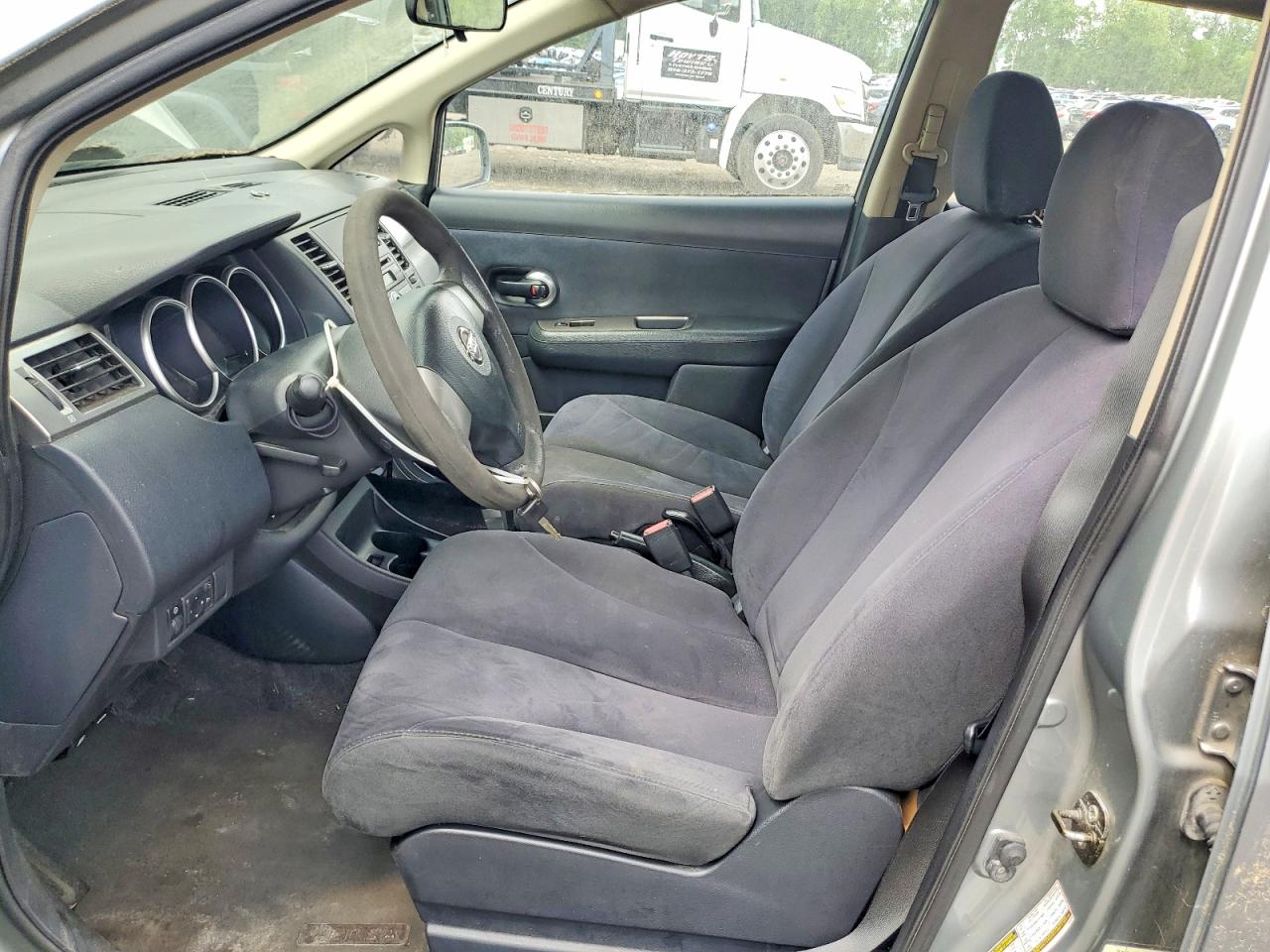 2007 Nissan Versa Silver vin: 3N1BC13EX7L383426