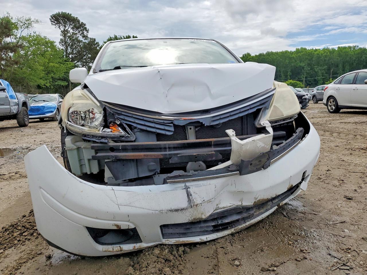 2007 Nissan Versa 1.8 S White vin: 3N1BC13EX7L385158