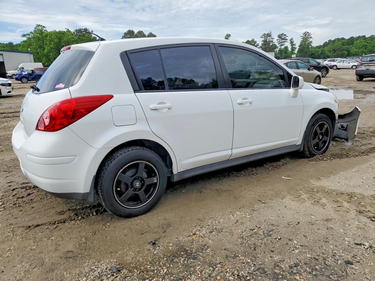 2007 Nissan Versa 1.8 S White vin: 3N1BC13EX7L385158