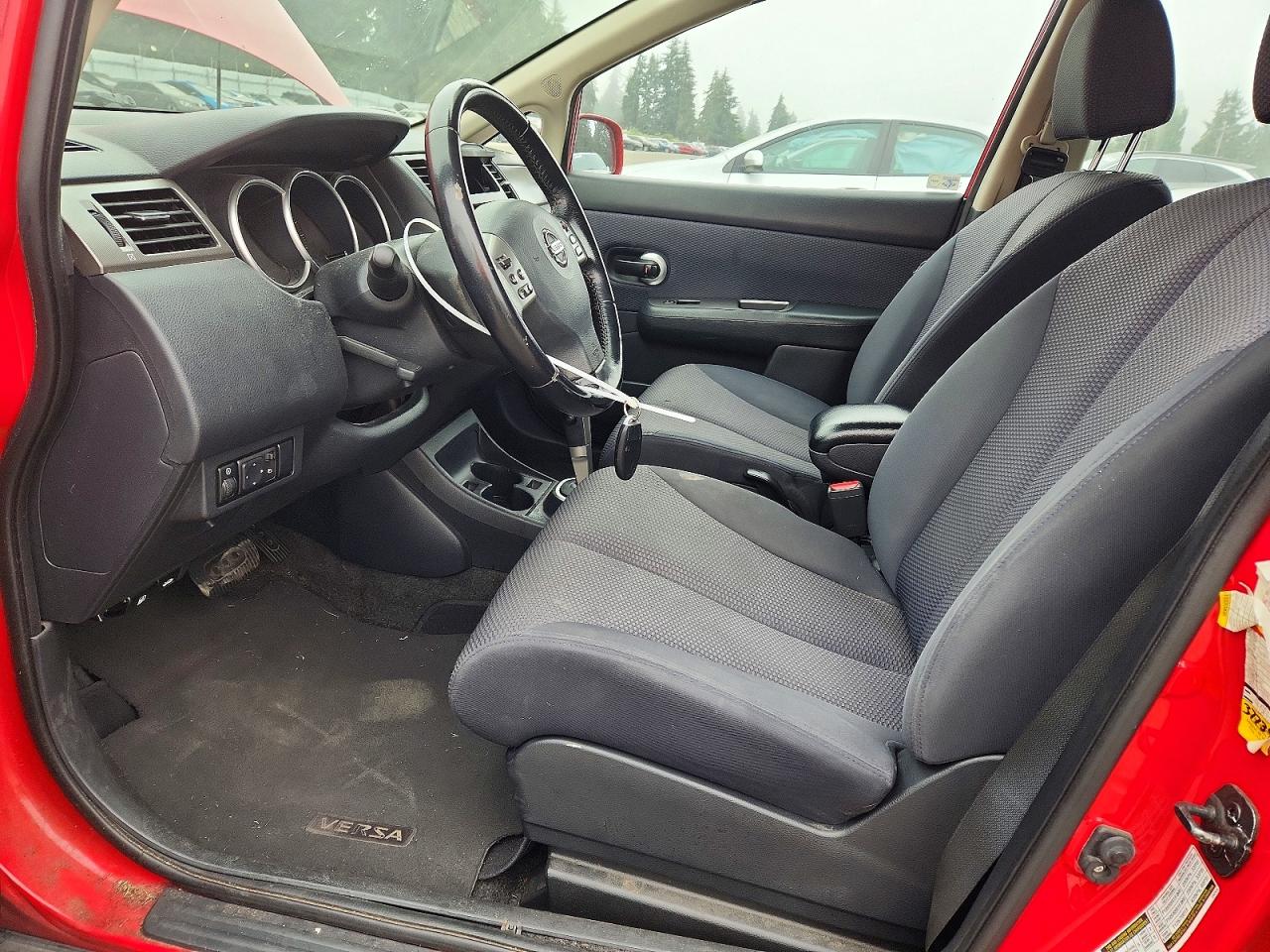 2008 Nissan Versa 1.8 S Red vin: 3N1BC13EX8L400856