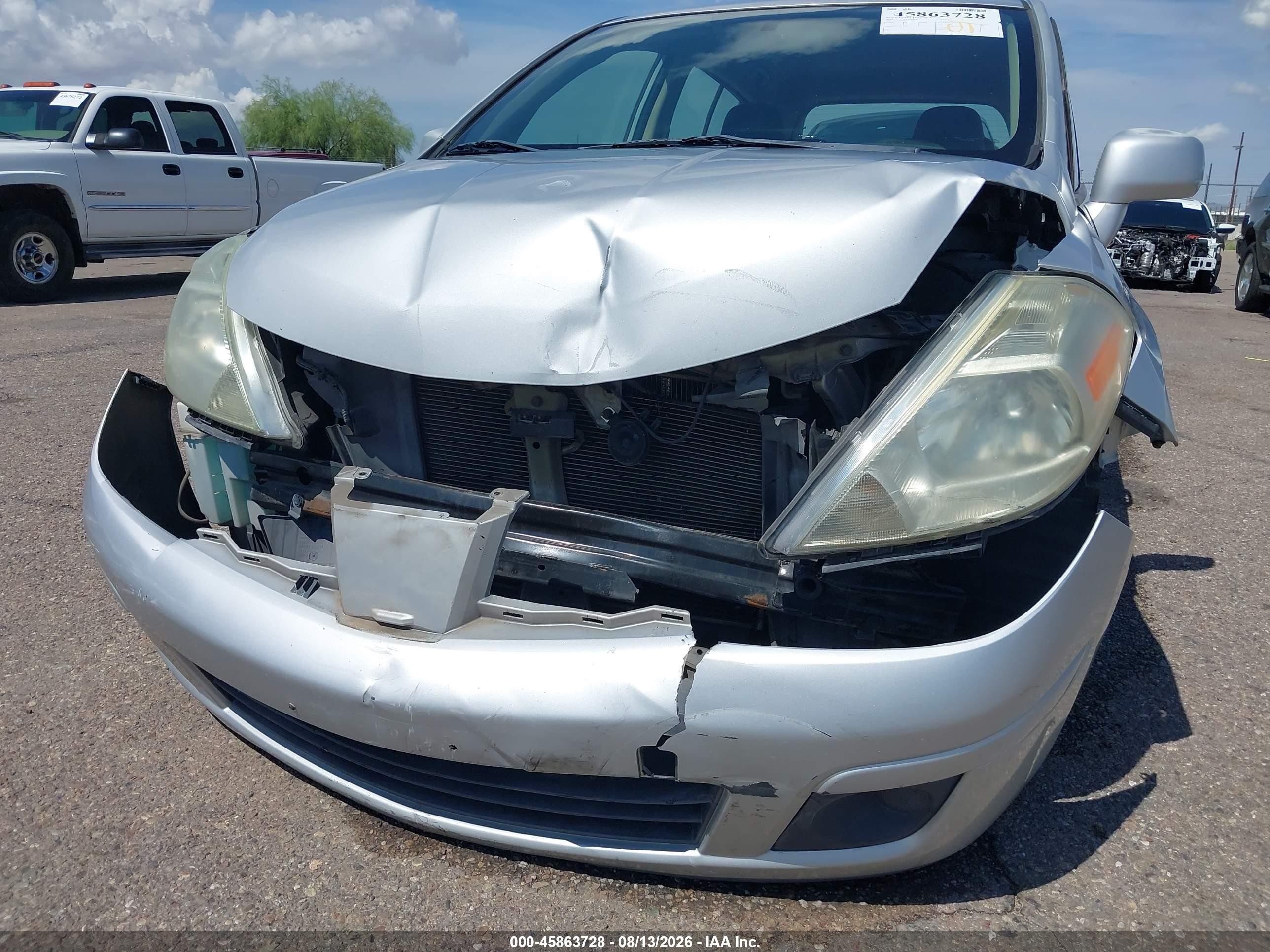 2009 Nissan Versa 1.8s Silver vin: 3N1BC13EX9L377628