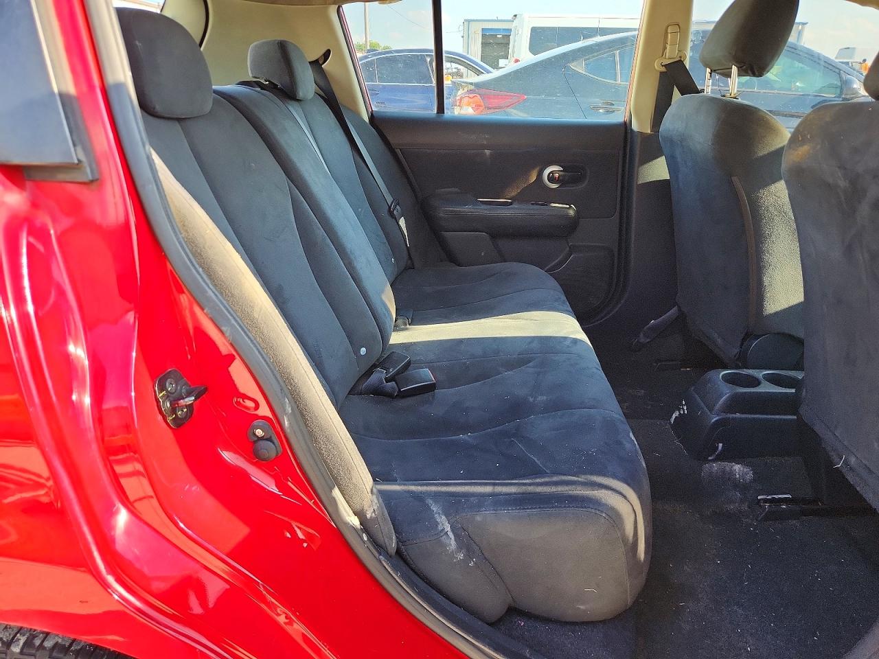 2009 Nissan Versa 1.8 S Red vin: 3N1BC13EX9L388130
