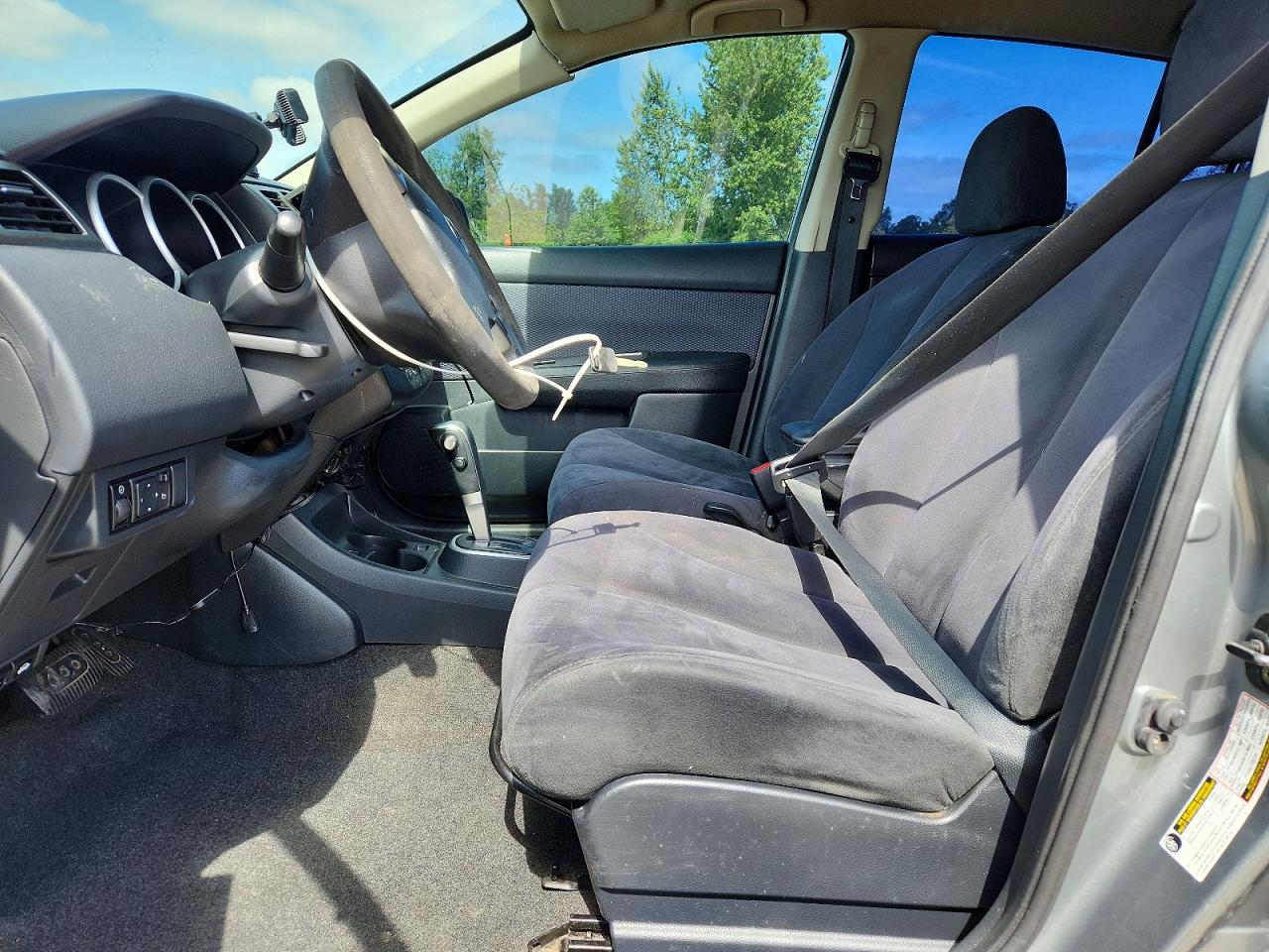 2009 Nissan Versa 1.8 S Silver vin: 3N1BC13EX9L394199