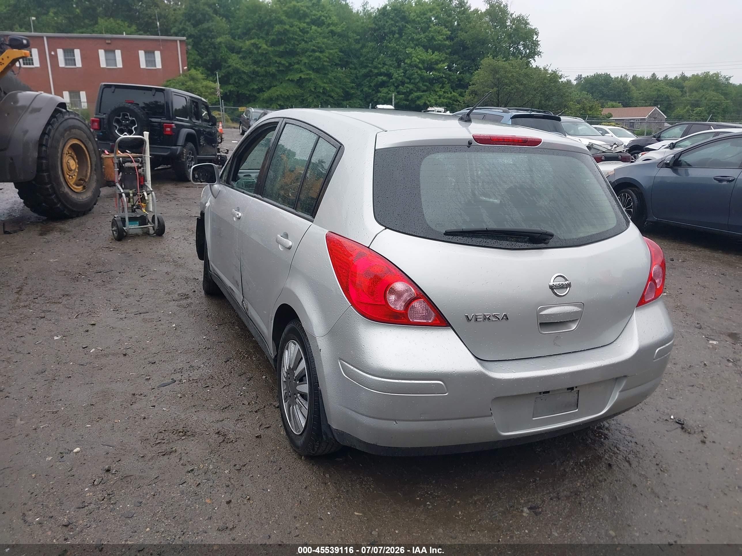 2009 Nissan Versa 1.8s Silver vin: 3N1BC13EX9L397913