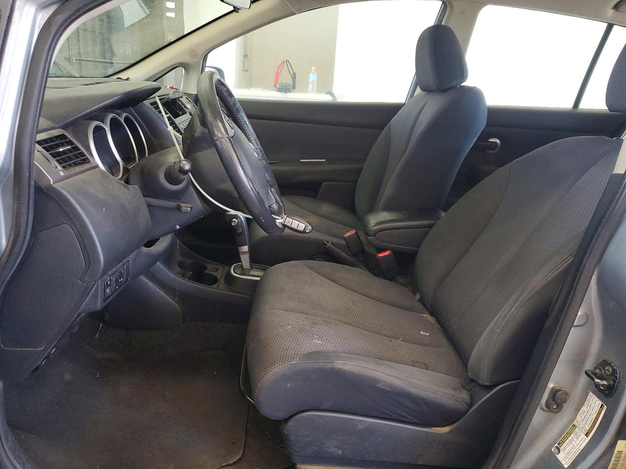 2009 Niss Versa Sl 4d Hatchbac Silver vin: 3N1BC13EX9L403726