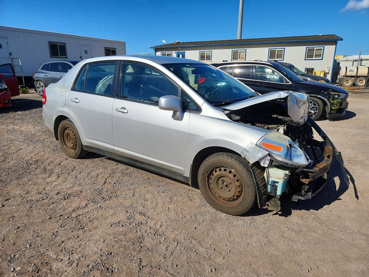 2010 Nissan Versa 1.8 S Silver vin: 3N1BC1AP0AL366775