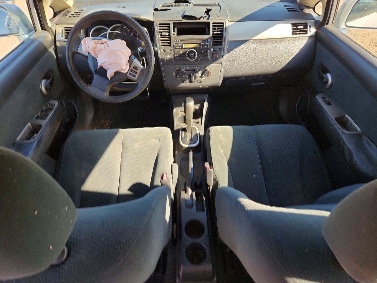 2010 Nissan Versa 1.8 S Silver vin: 3N1BC1AP0AL366775