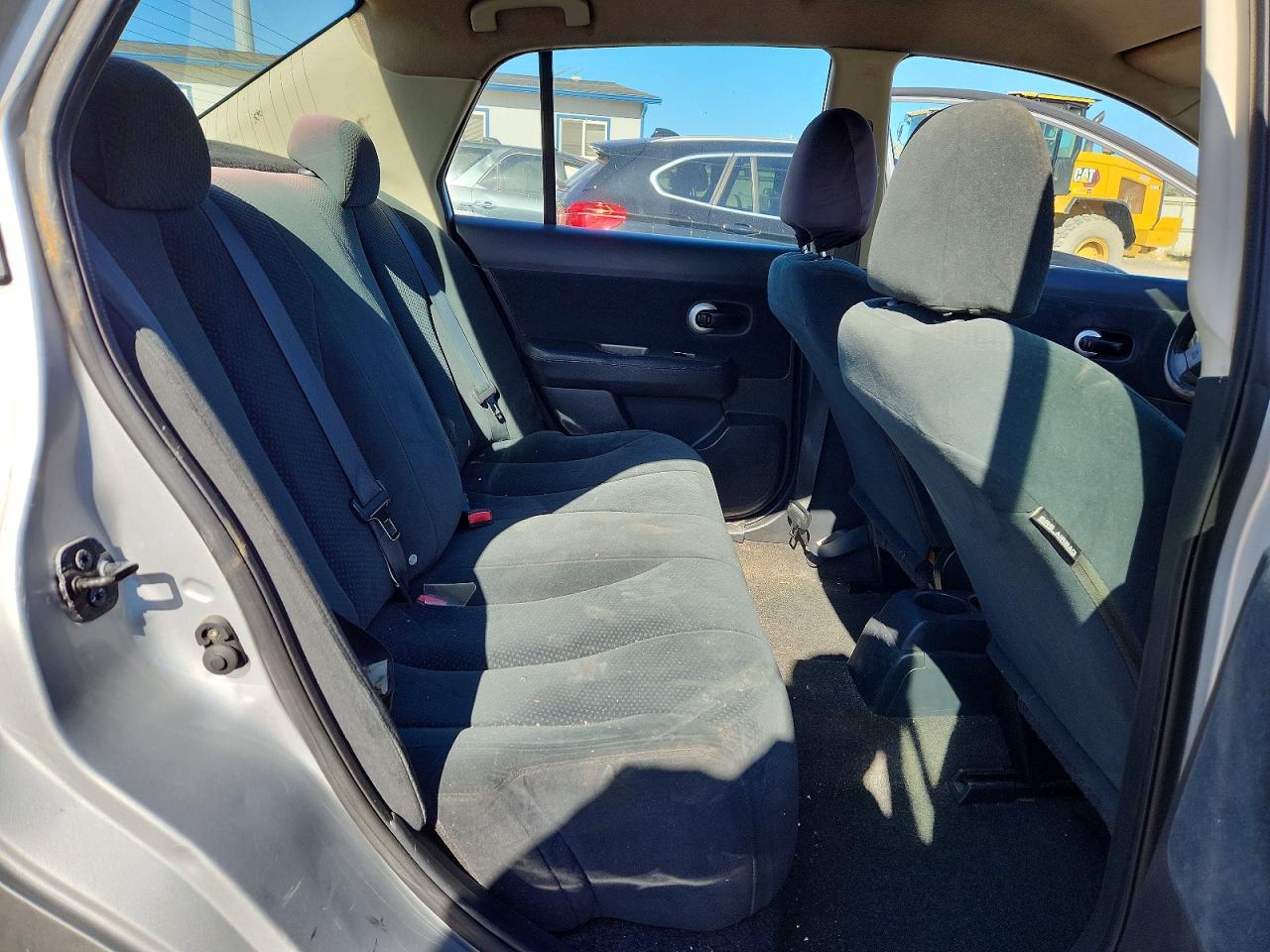 2010 Nissan Versa 1.8 S Silver vin: 3N1BC1AP0AL366775