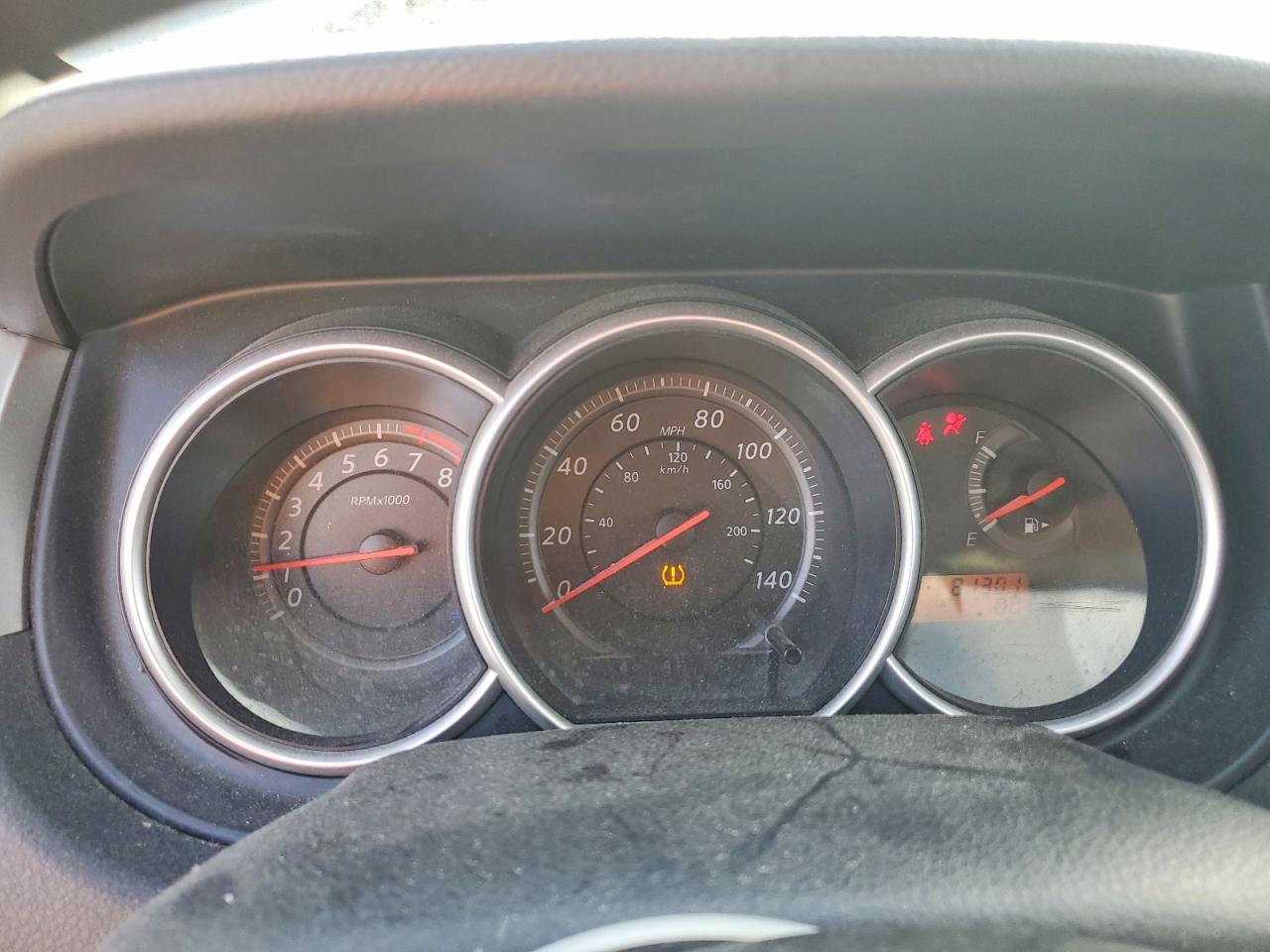 2011 Nissan Versa 1.8 S Silver vin: 3N1BC1AP0BL362078