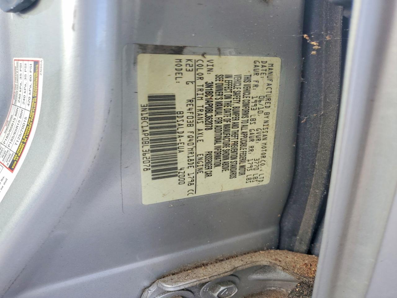 2011 Nissan Versa 1.8 S Silver vin: 3N1BC1AP0BL362078