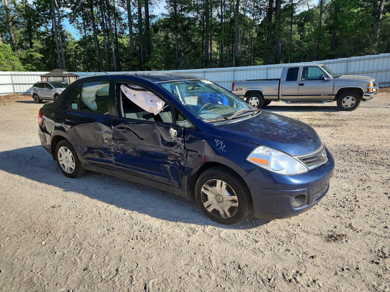 2011 Nissan Versa 1.8 S Blue vin: 3N1BC1AP0BL498338