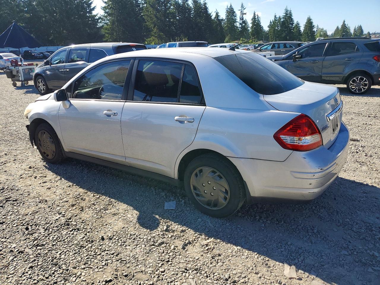 2010 Nissan Versa 1.8 S Серебряный vin: 3N1BC1AP1AL366395
