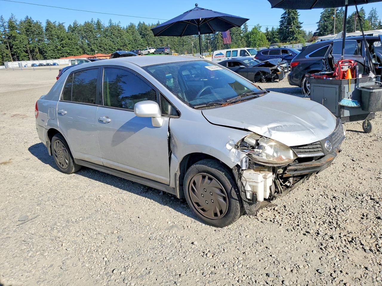 2010 Nissan Versa 1.8 S Серебряный vin: 3N1BC1AP1AL366395