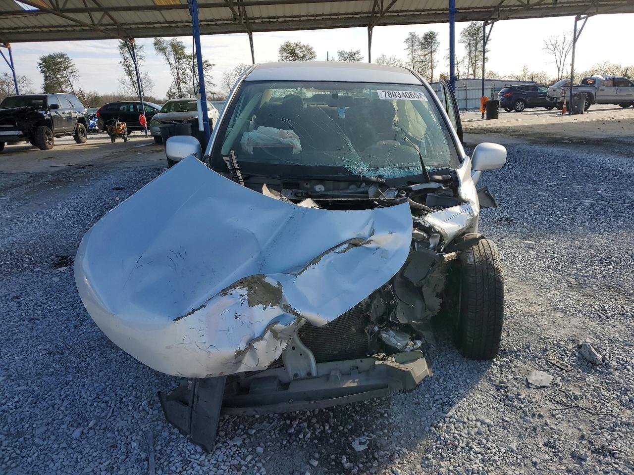2010 Nissan Versa 1.8 S Silver vin: 3N1BC1AP1AL425218