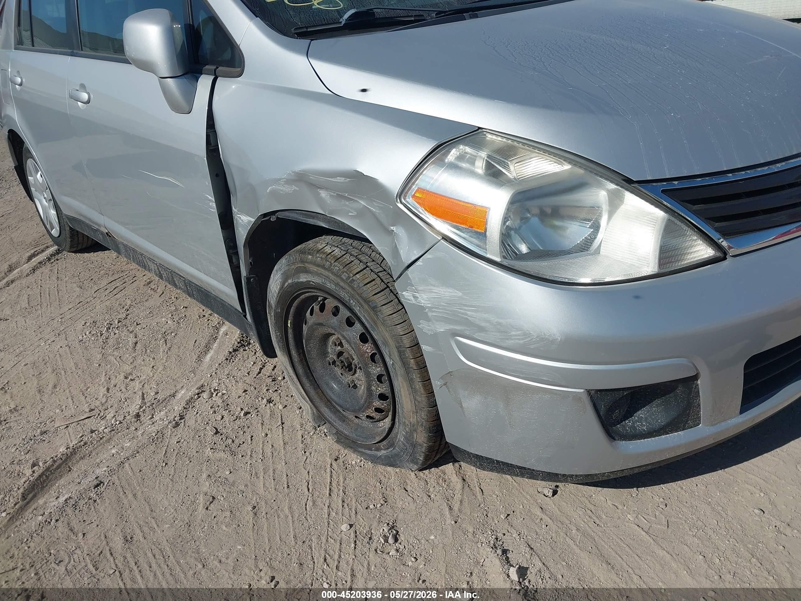 2010 Nissan Versa 1.8s Серебряный vin: 3N1BC1AP1AL448336