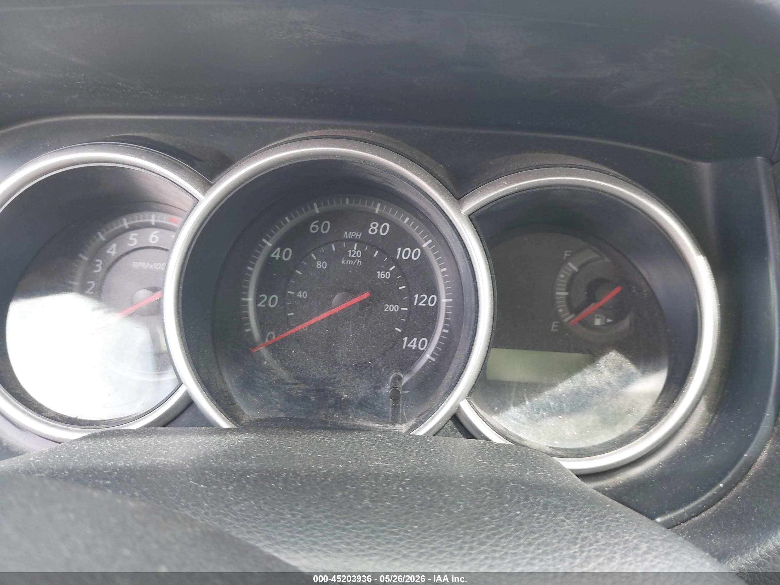 2010 Nissan Versa 1.8s Серебряный vin: 3N1BC1AP1AL448336