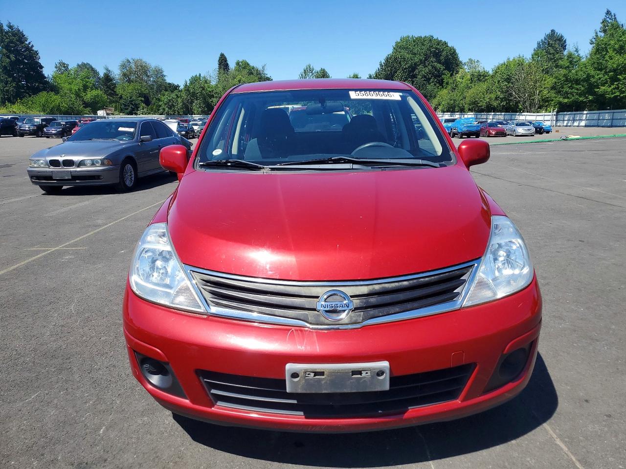 2011 Nissan Versa 1.8 S Red vin: 3N1BC1AP1BL455000