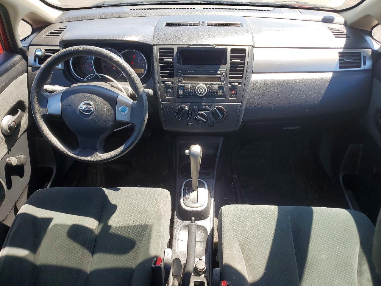 2011 Nissan Versa 1.8 S Red vin: 3N1BC1AP1BL455000