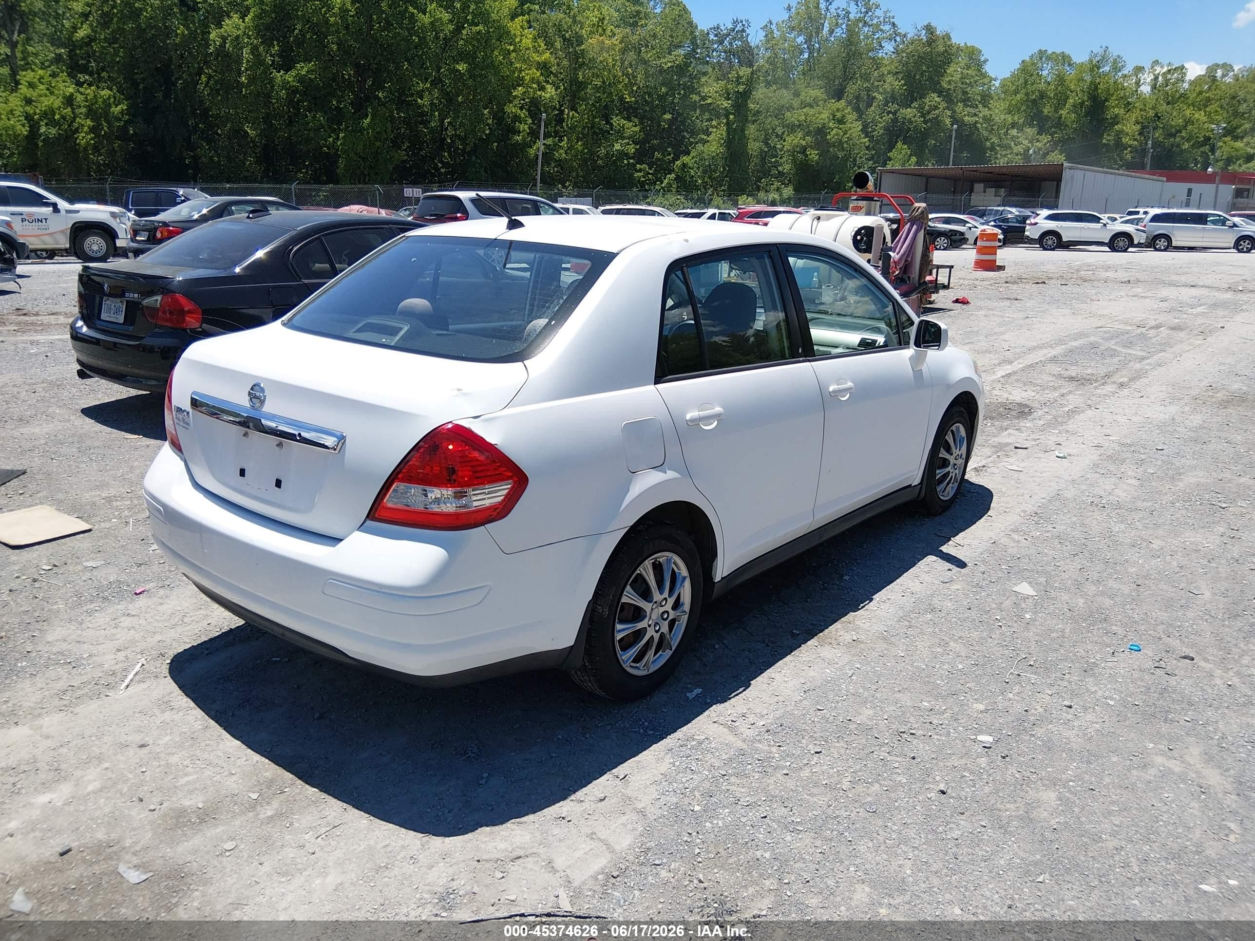 2010 Nissan Versa 1.8s White vin: 3N1BC1AP2AL394982