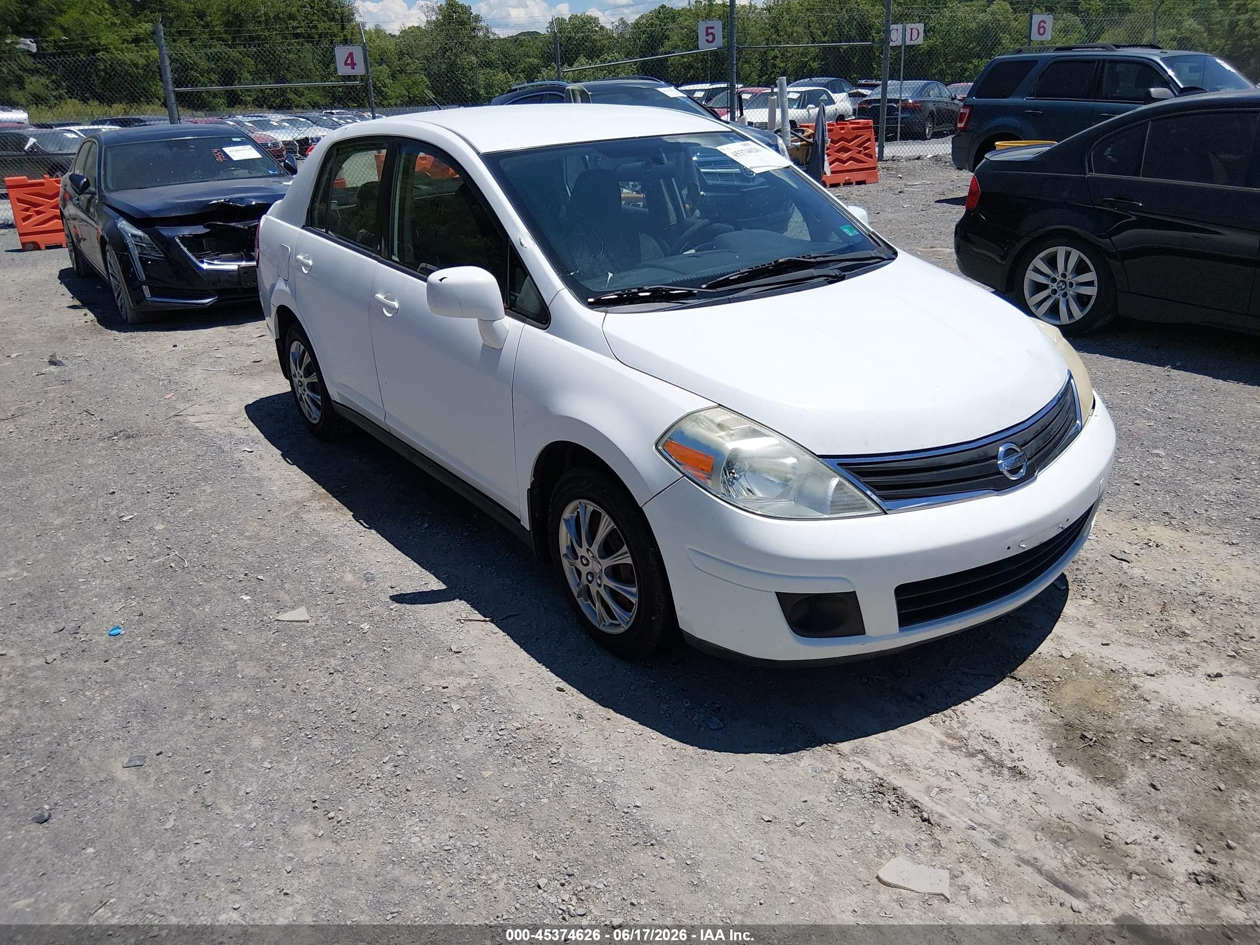 2010 Nissan Versa 1.8s White vin: 3N1BC1AP2AL394982