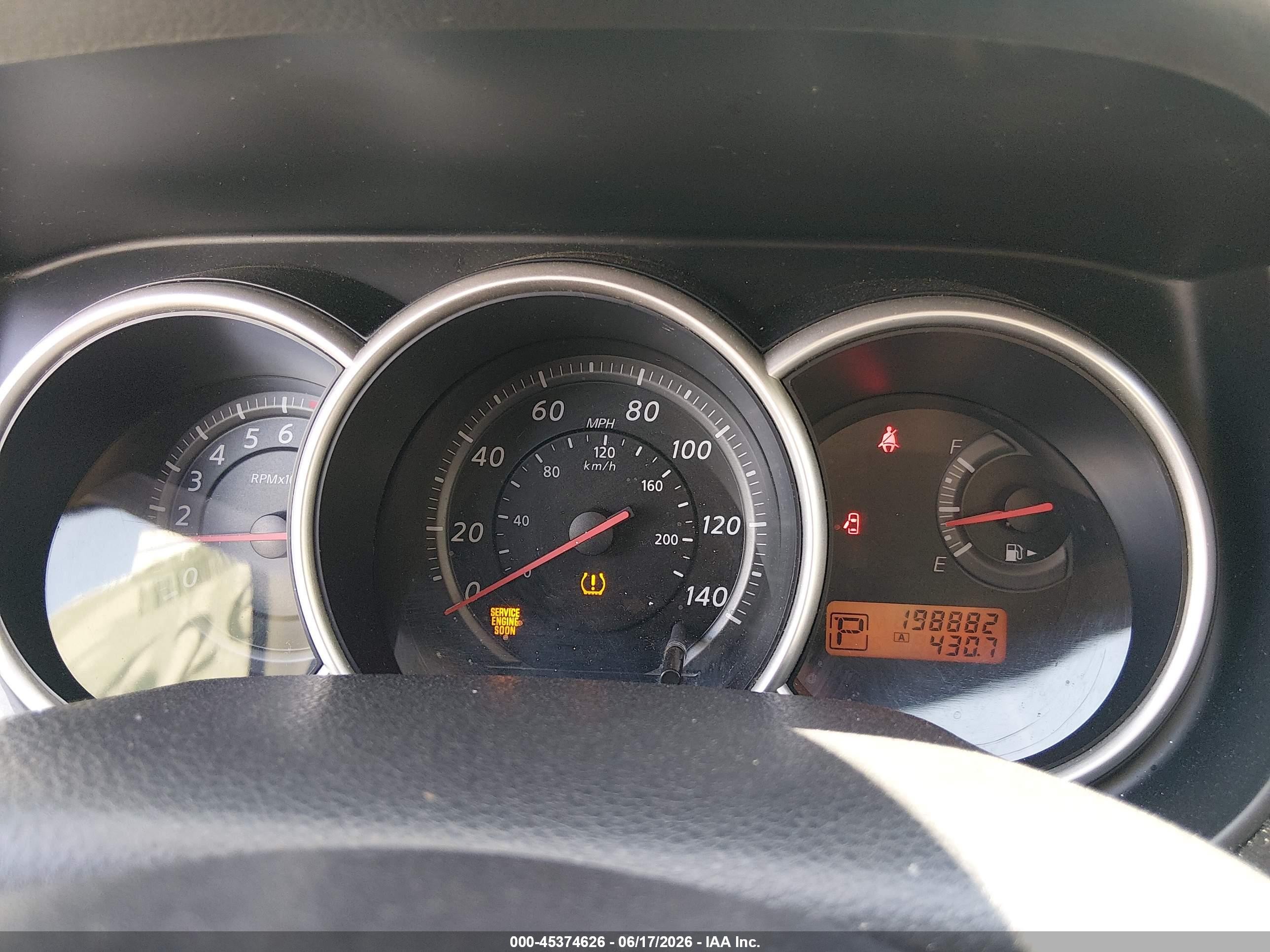 2010 Nissan Versa 1.8s White vin: 3N1BC1AP2AL394982