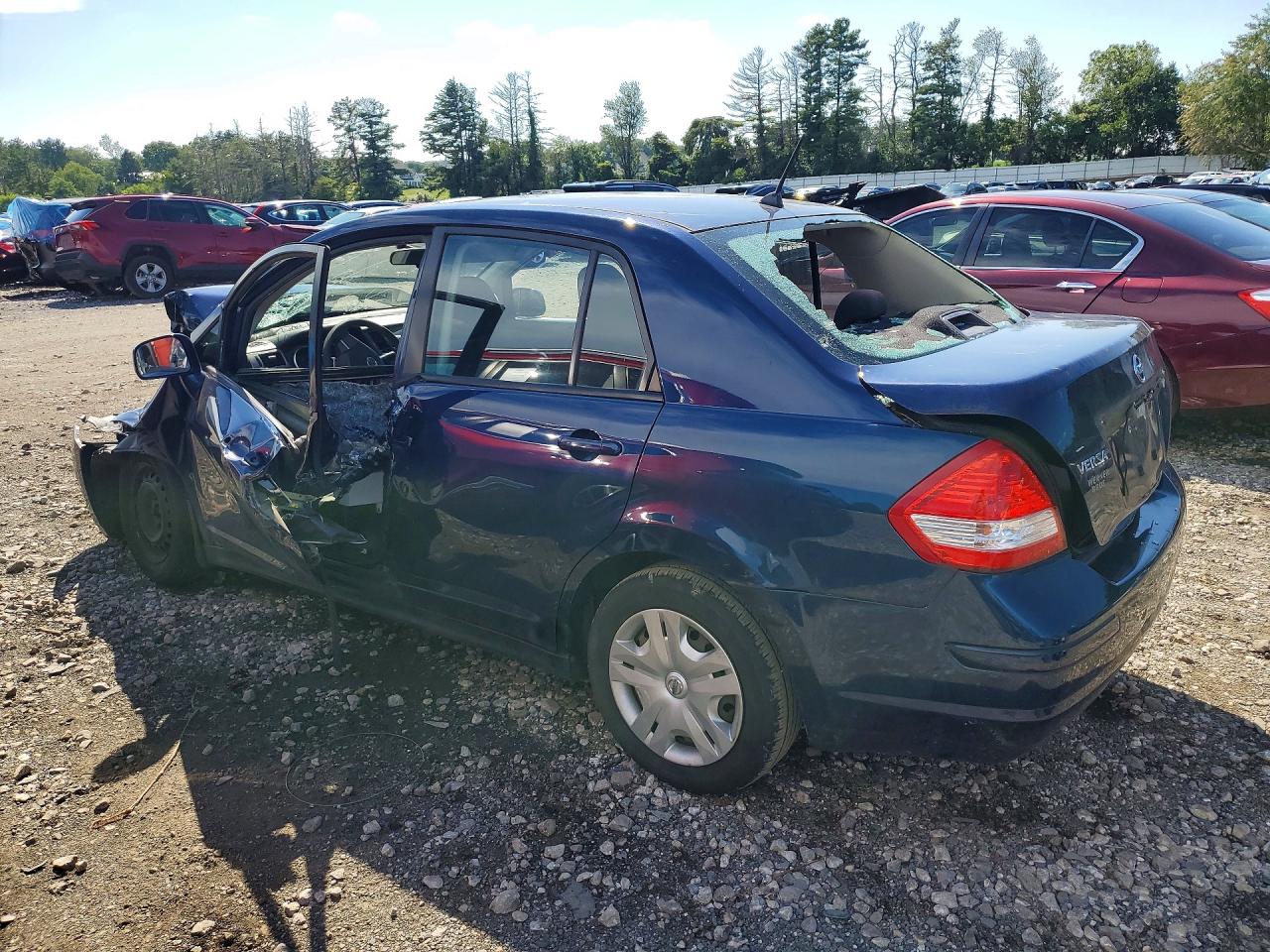 2010 Nissan Versa 1.8 S Blue vin: 3N1BC1AP2AL420402