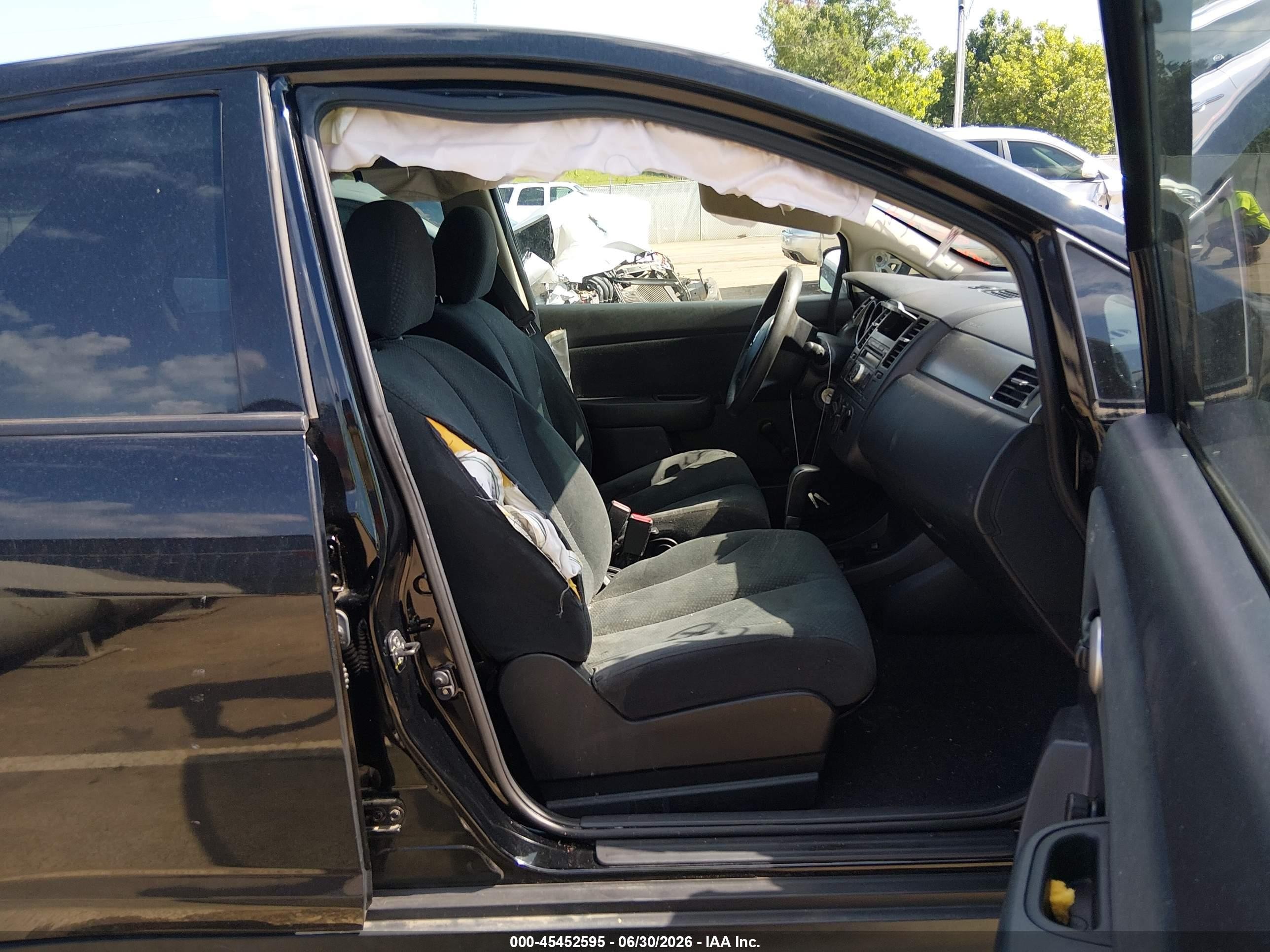 2011 Nissan Versa 1.8s Black vin: 3N1BC1AP2BL432177
