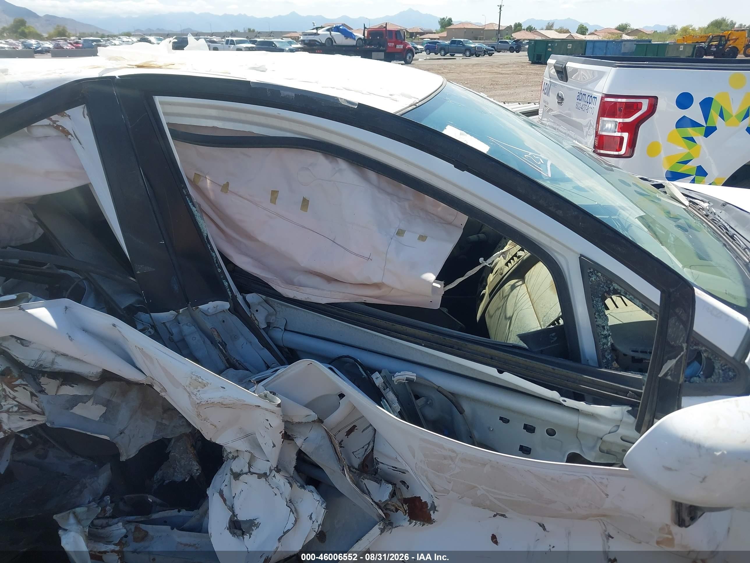 2011 Nissan Versa 1.8s Белый vin: 3N1BC1AP2BL444152