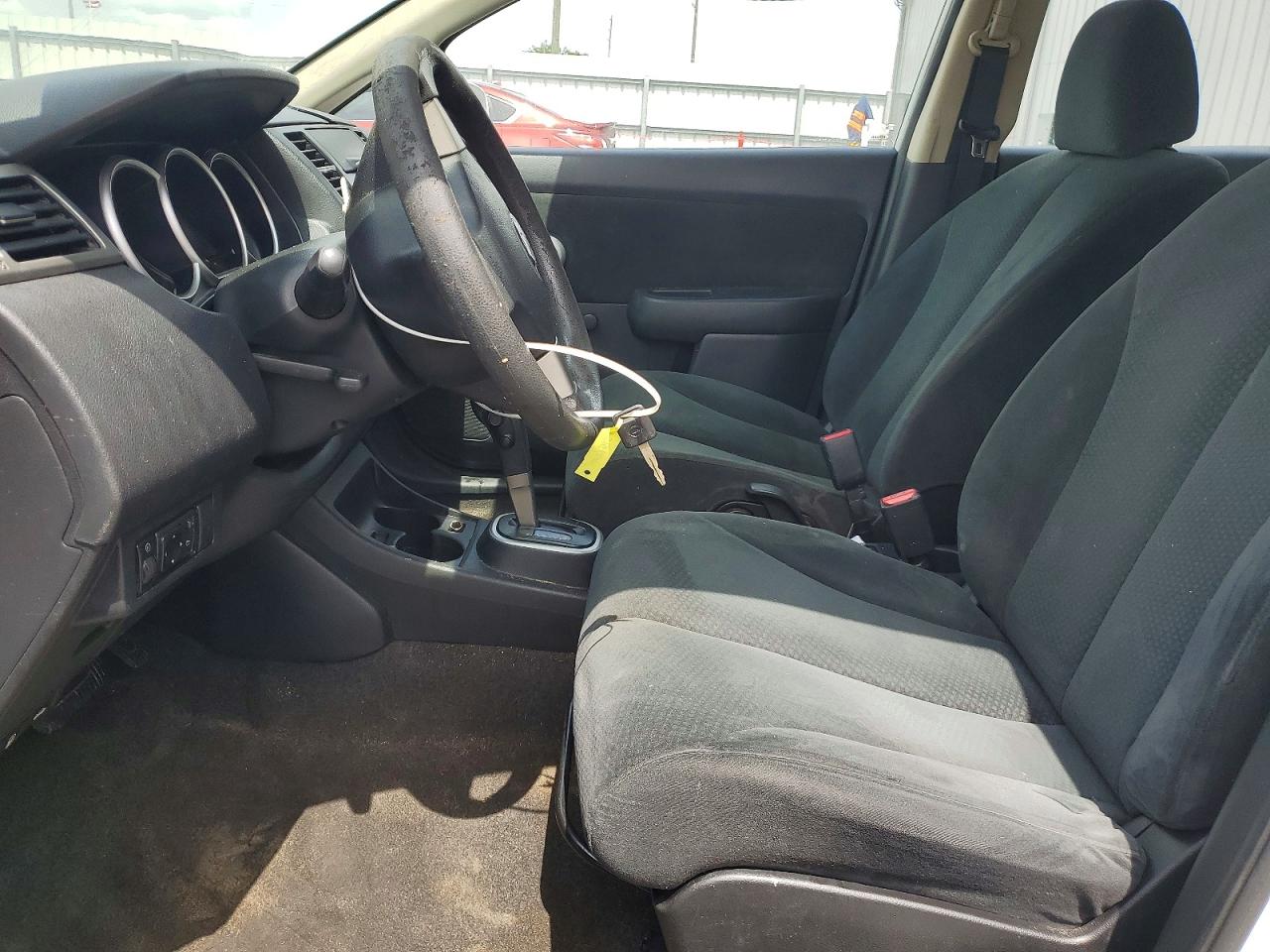 2011 Nissan Versa 1.8 S Белый vin: 3N1BC1AP2BL463705