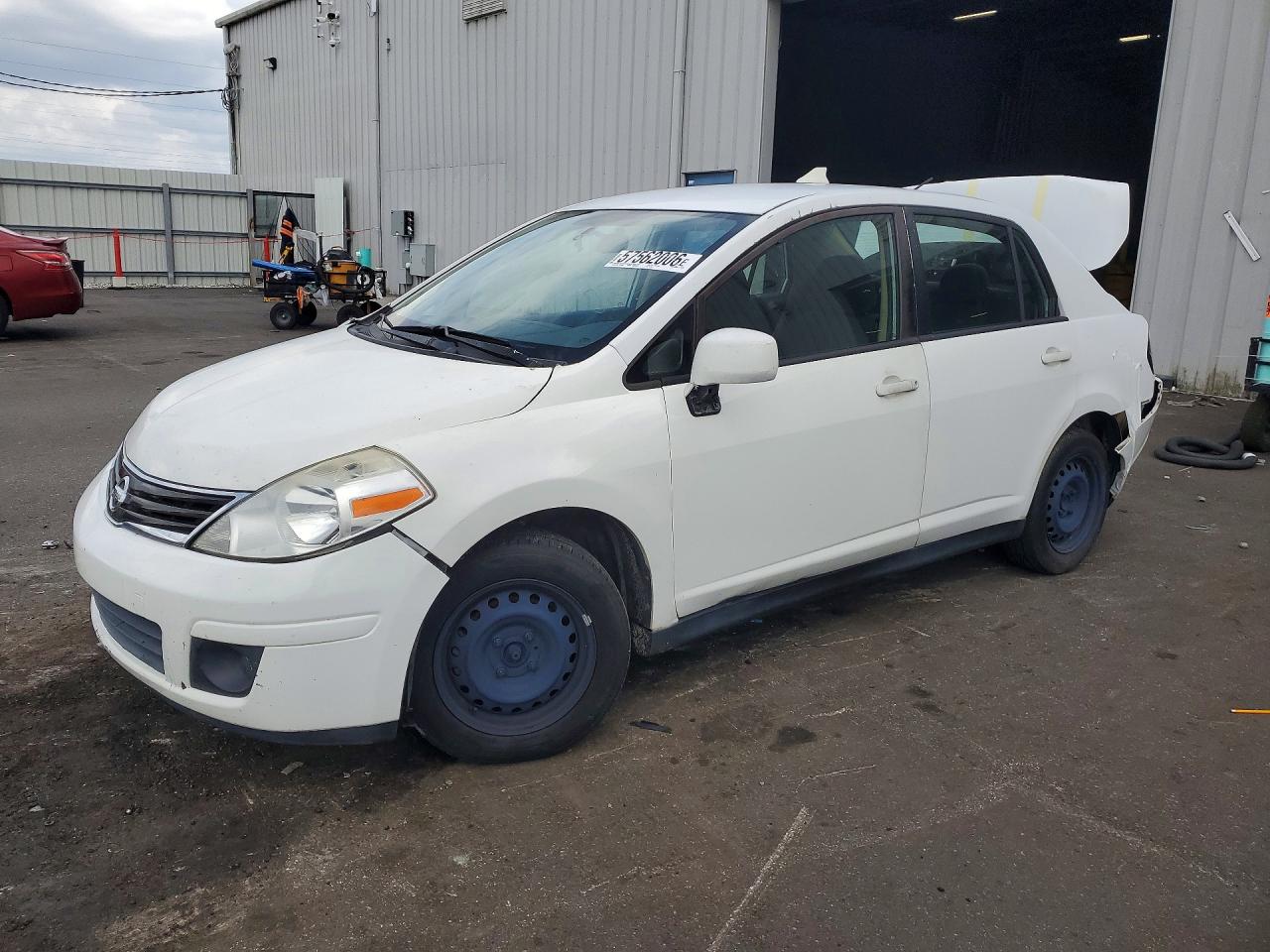 2011 Nissan Versa 1.8 S White vin: 3N1BC1AP2BL463705