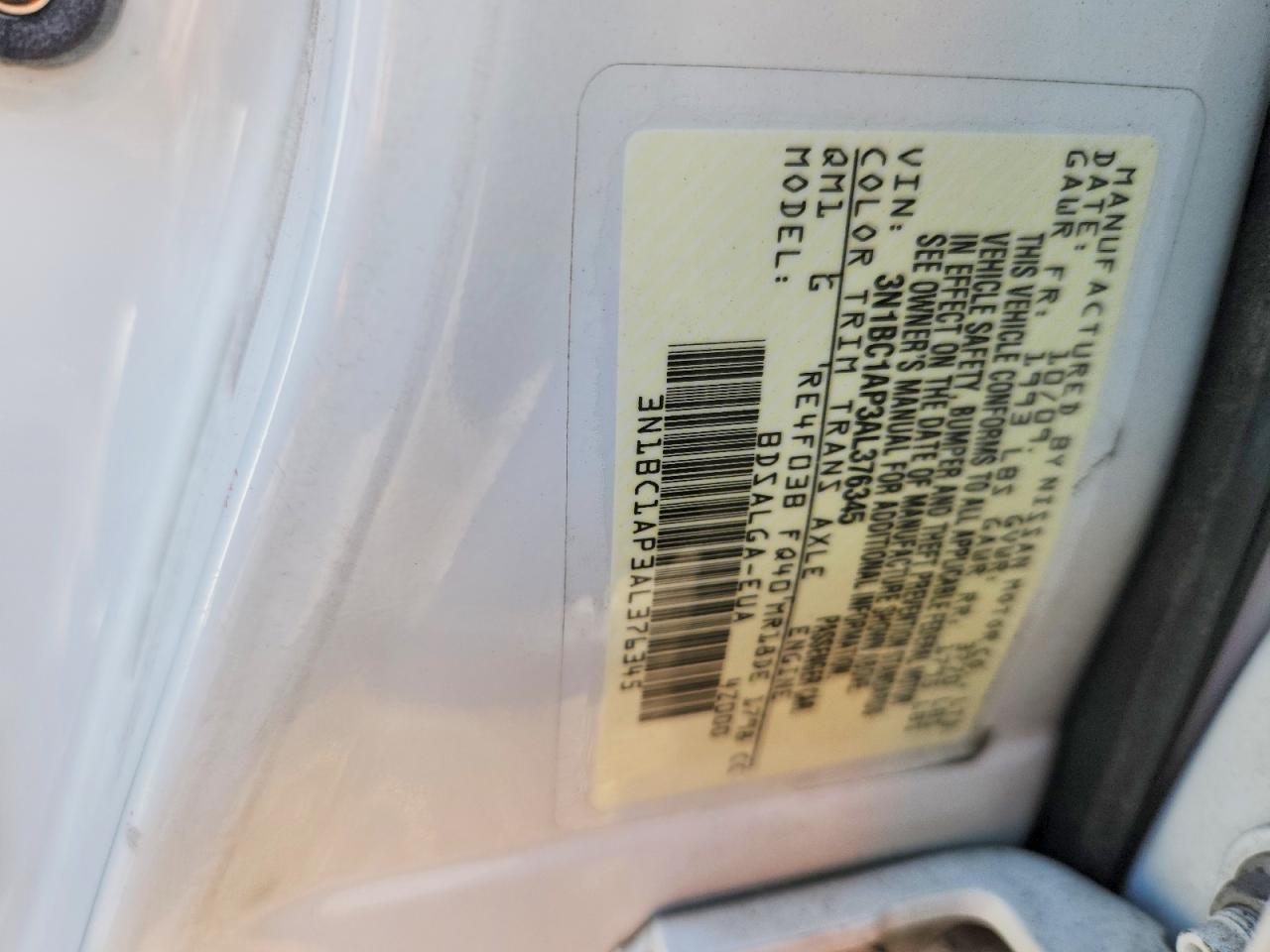 2010 Nissan Versa 1.8 S Белый vin: 3N1BC1AP3AL376345