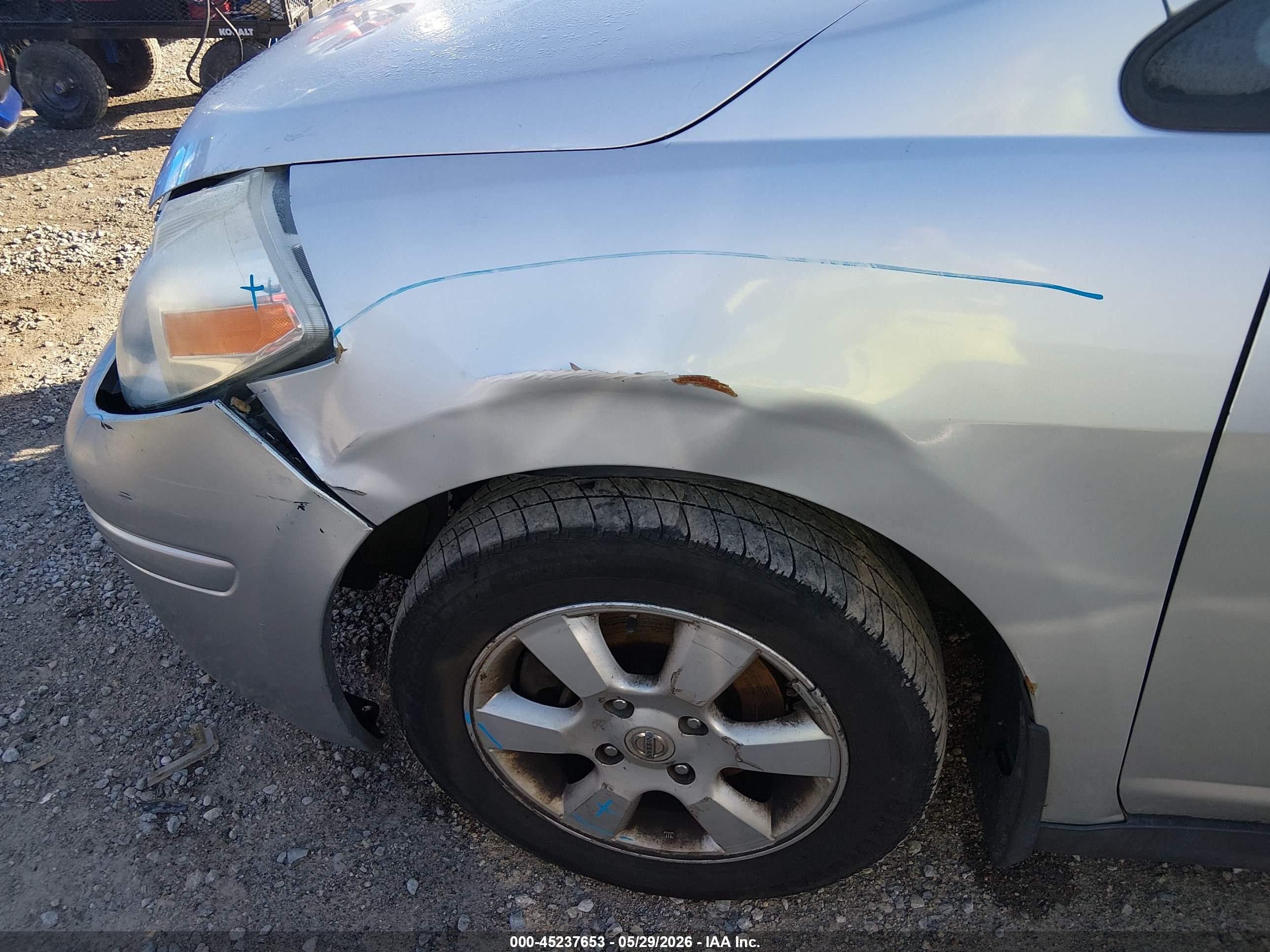 2010 Nissan Versa 1.8s Silver vin: 3N1BC1AP3AL424958