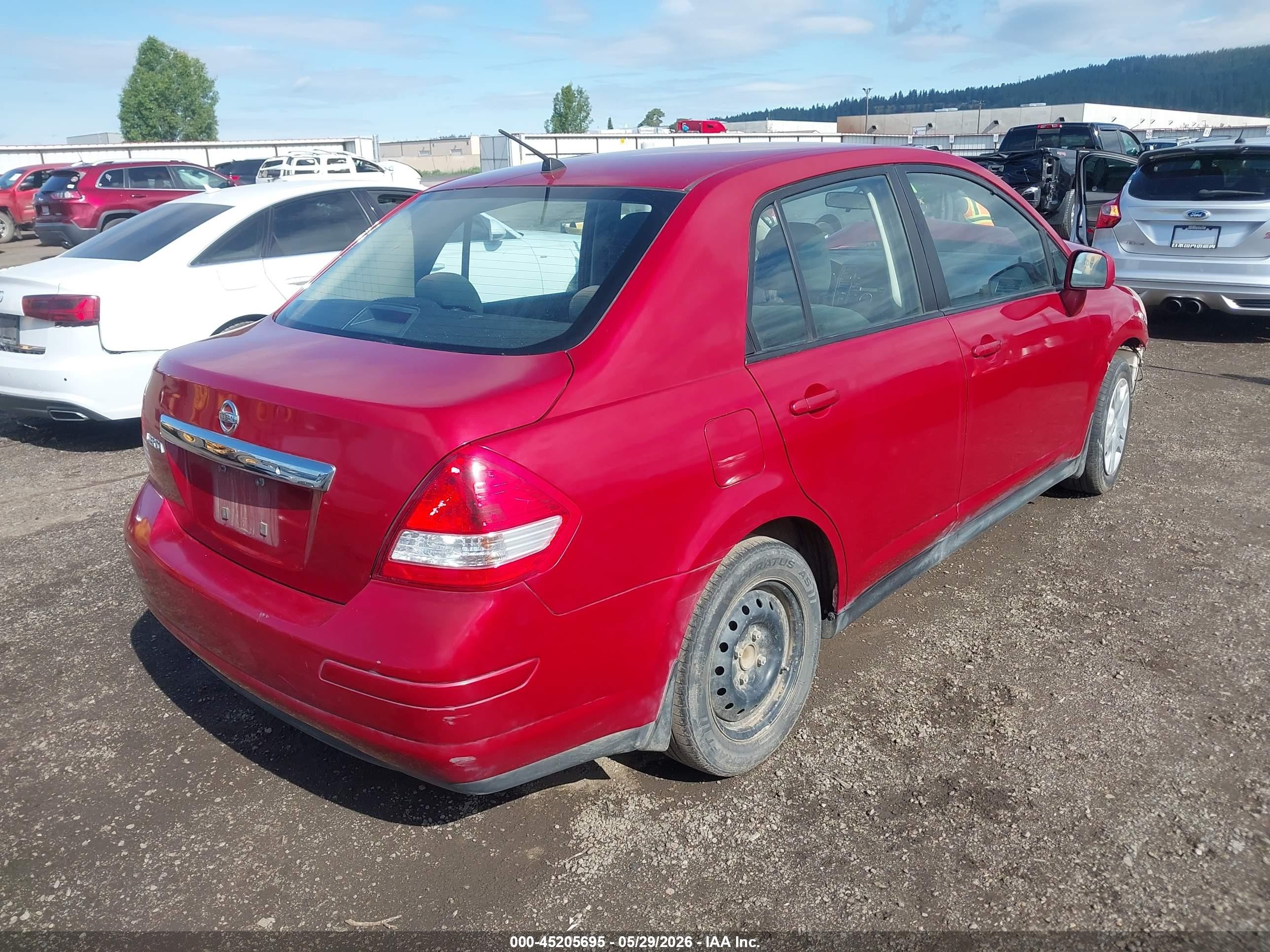 2010 Nissan Versa 1.8s Red vin: 3N1BC1AP3AL434020