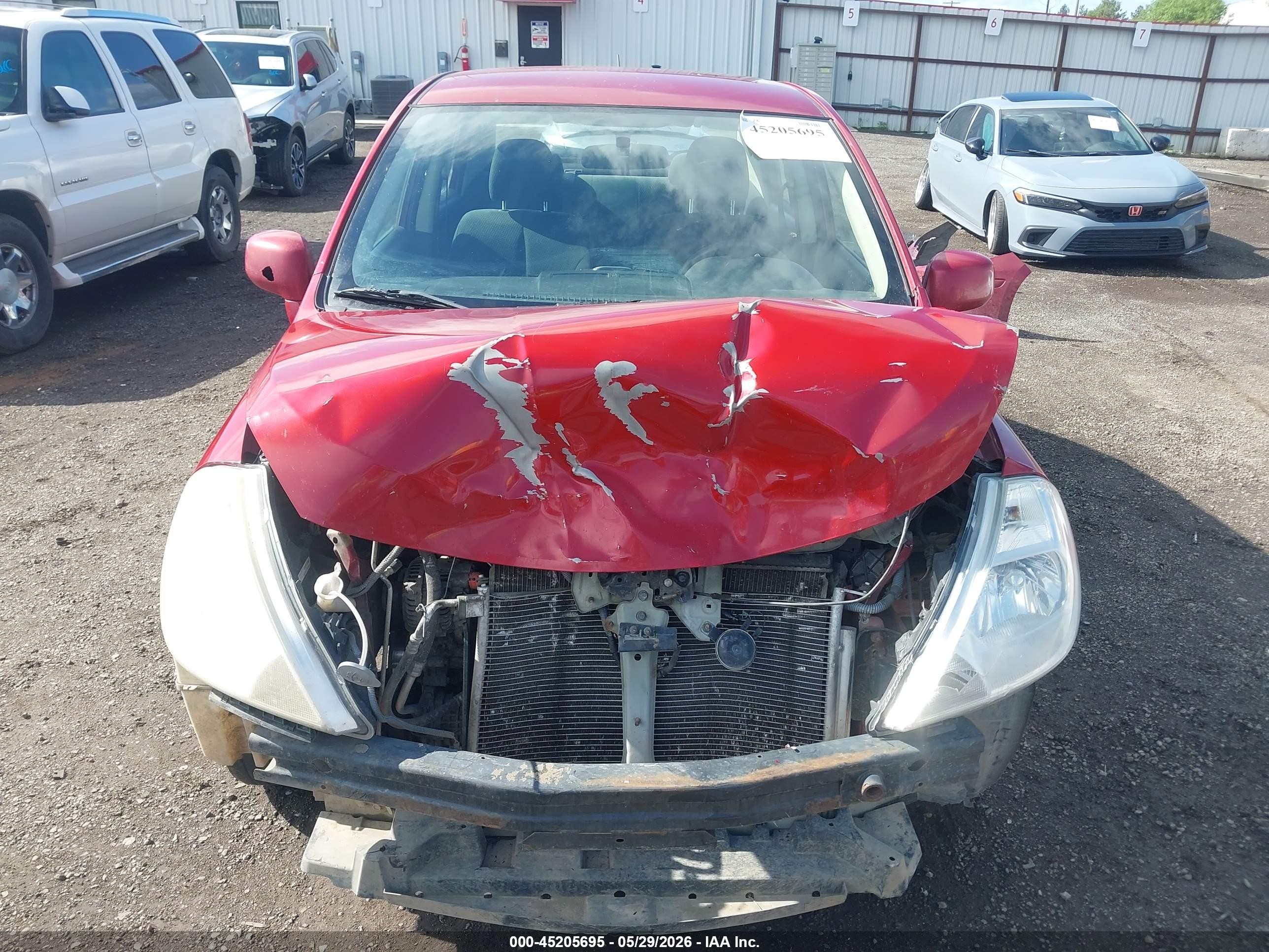 2010 Nissan Versa 1.8s Red vin: 3N1BC1AP3AL434020